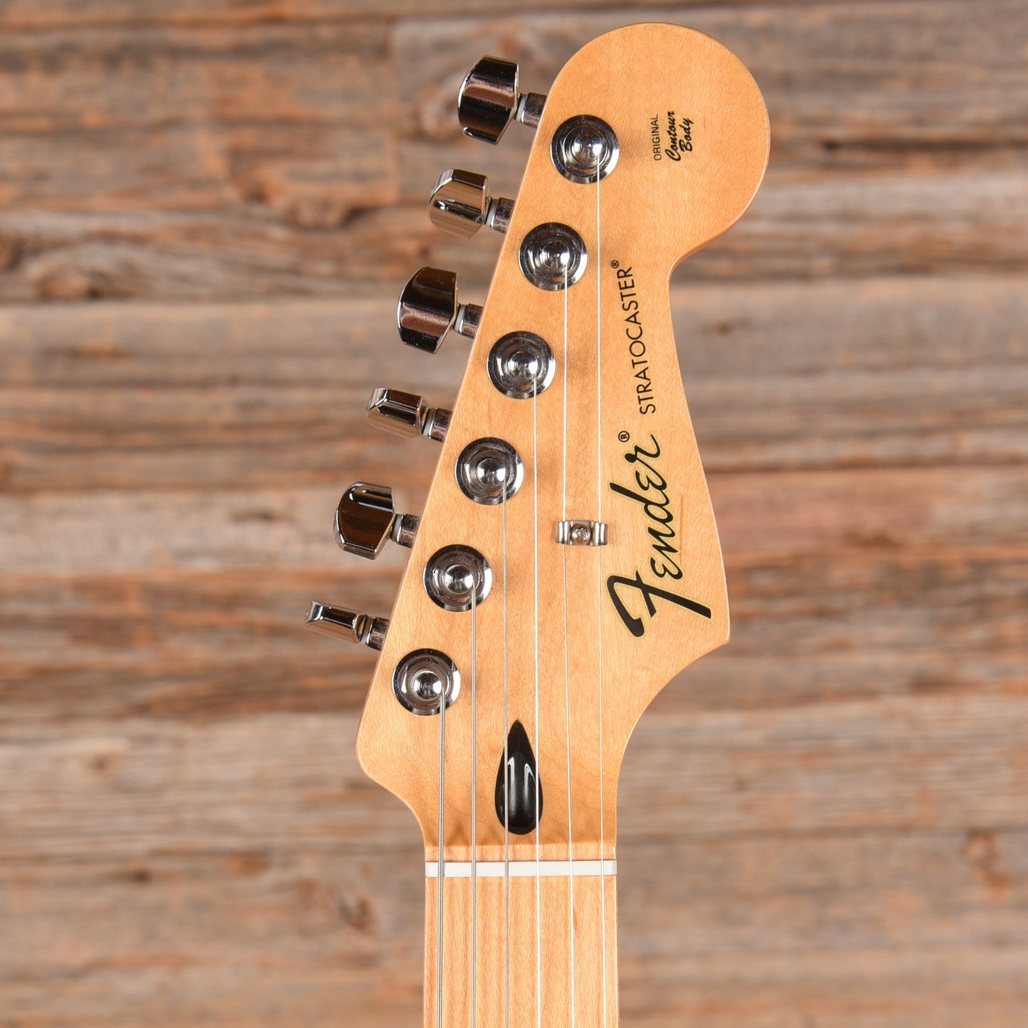 Fender Standard Stratocaster Sunburst 2017