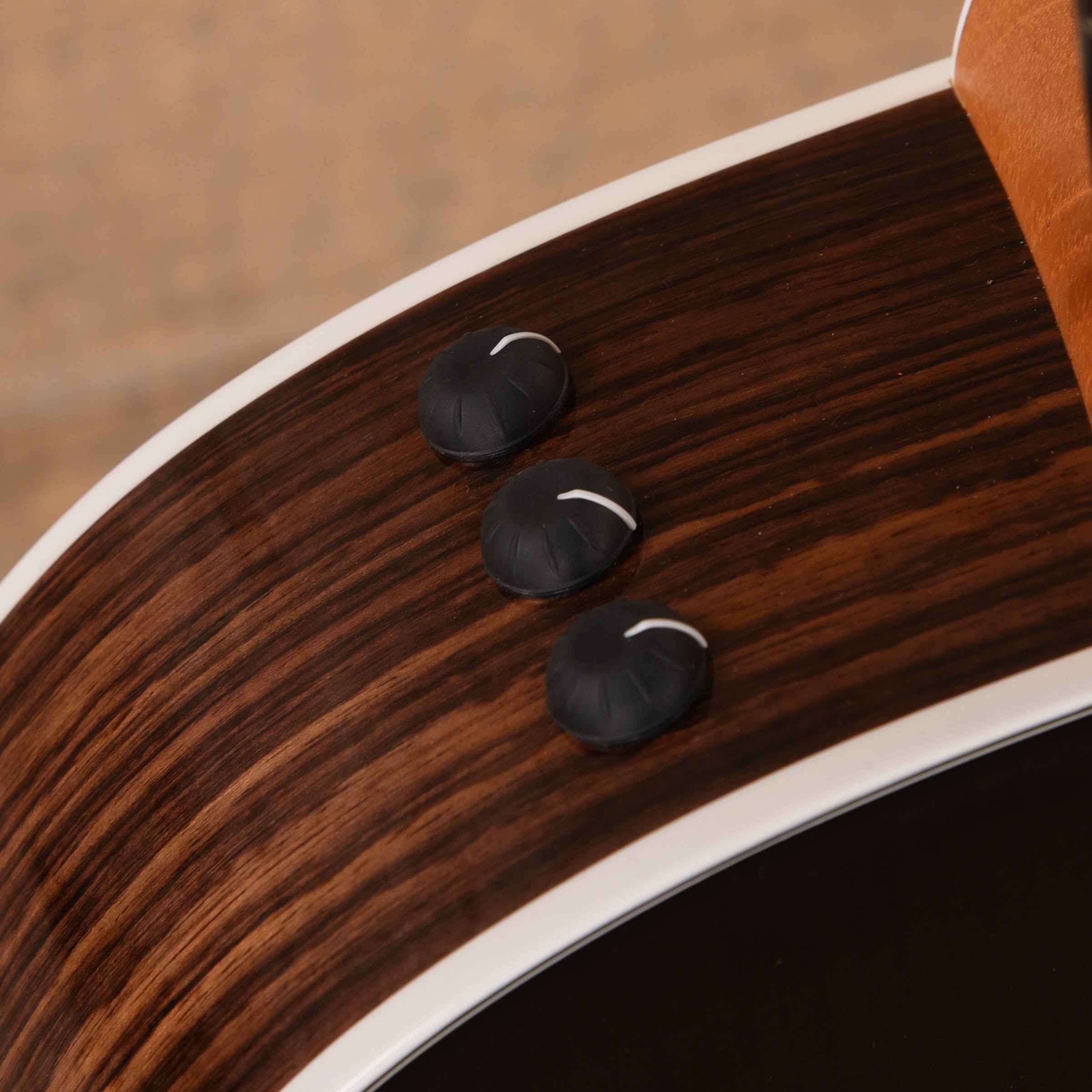 Taylor 214ce-SB Deluxe Grand Auditorium Sitka/Rosewood Tobacco Sunburst ES2