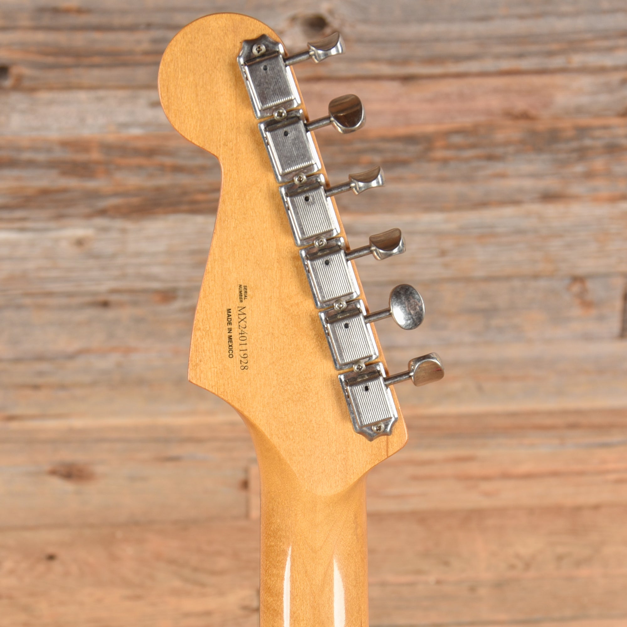 Fender FSR Andertons Exclusive 60th Anniversary Roadworn Stratocaster Fiesta Red 2024