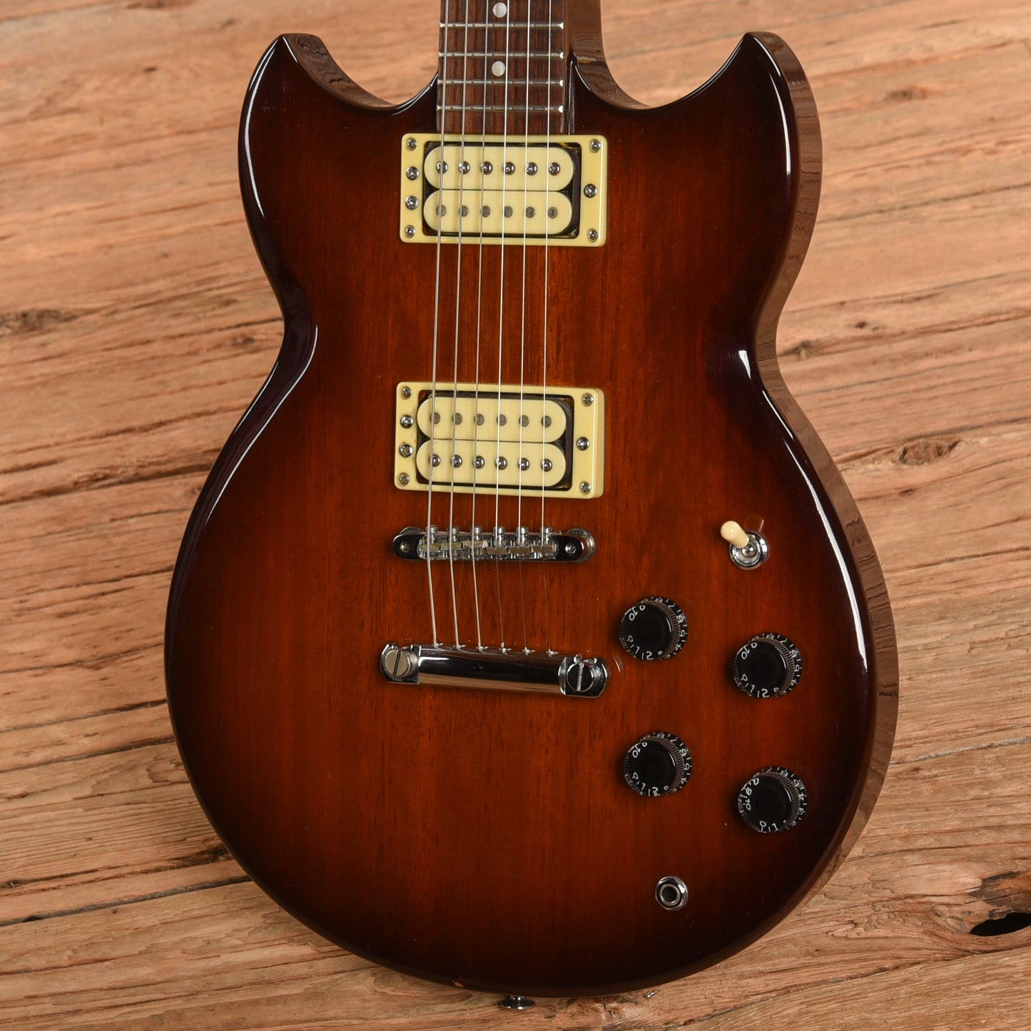 Yamaha SGB200 Sunburst 1985