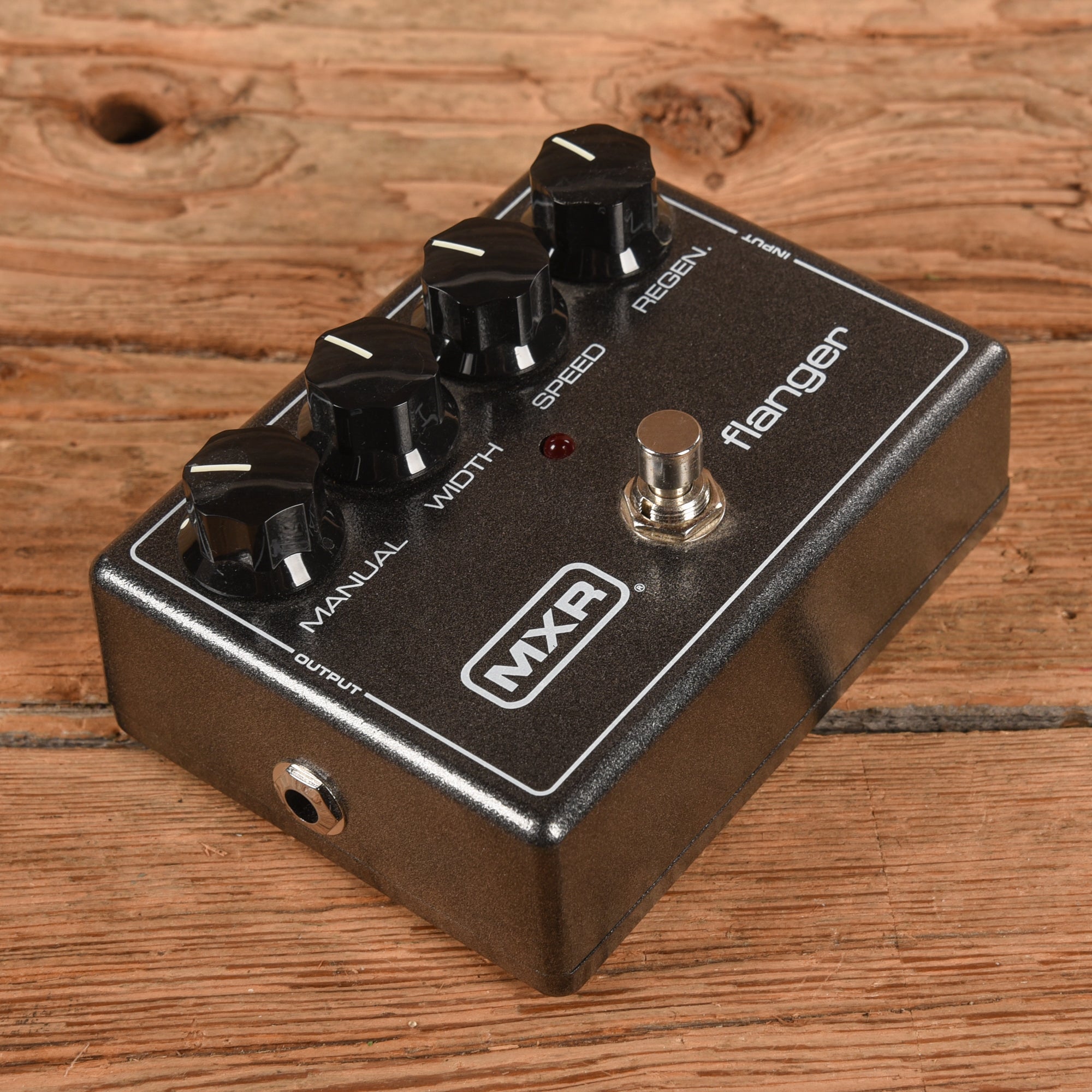 MXR M117R Flanger – Chicago Music Exchange