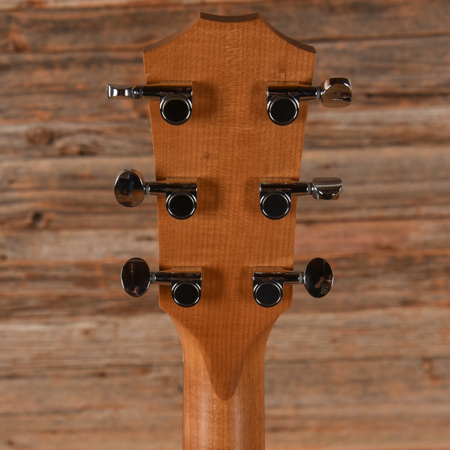 Taylor BBTe Big Baby Taylor Sitka/Walnut Natural ES-B