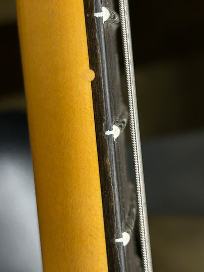 Fender American Ultra Stratocaster Plum Metallic w/Ebony Fingerboard & Anodized Gold Pickguard