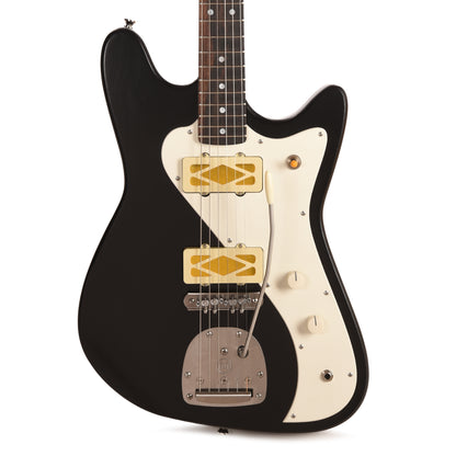 Black Bobbin Phantone Black