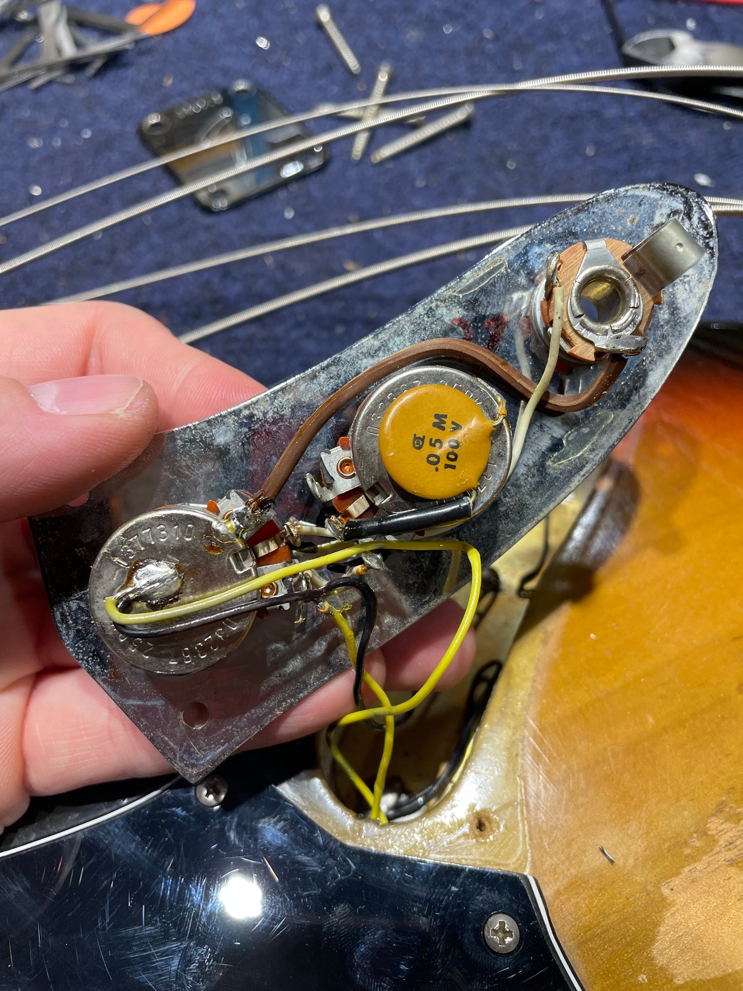 Fender Mustang Bass Sunburst 1974