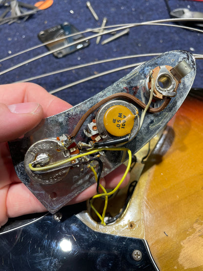 Fender Mustang Bass Sunburst 1974