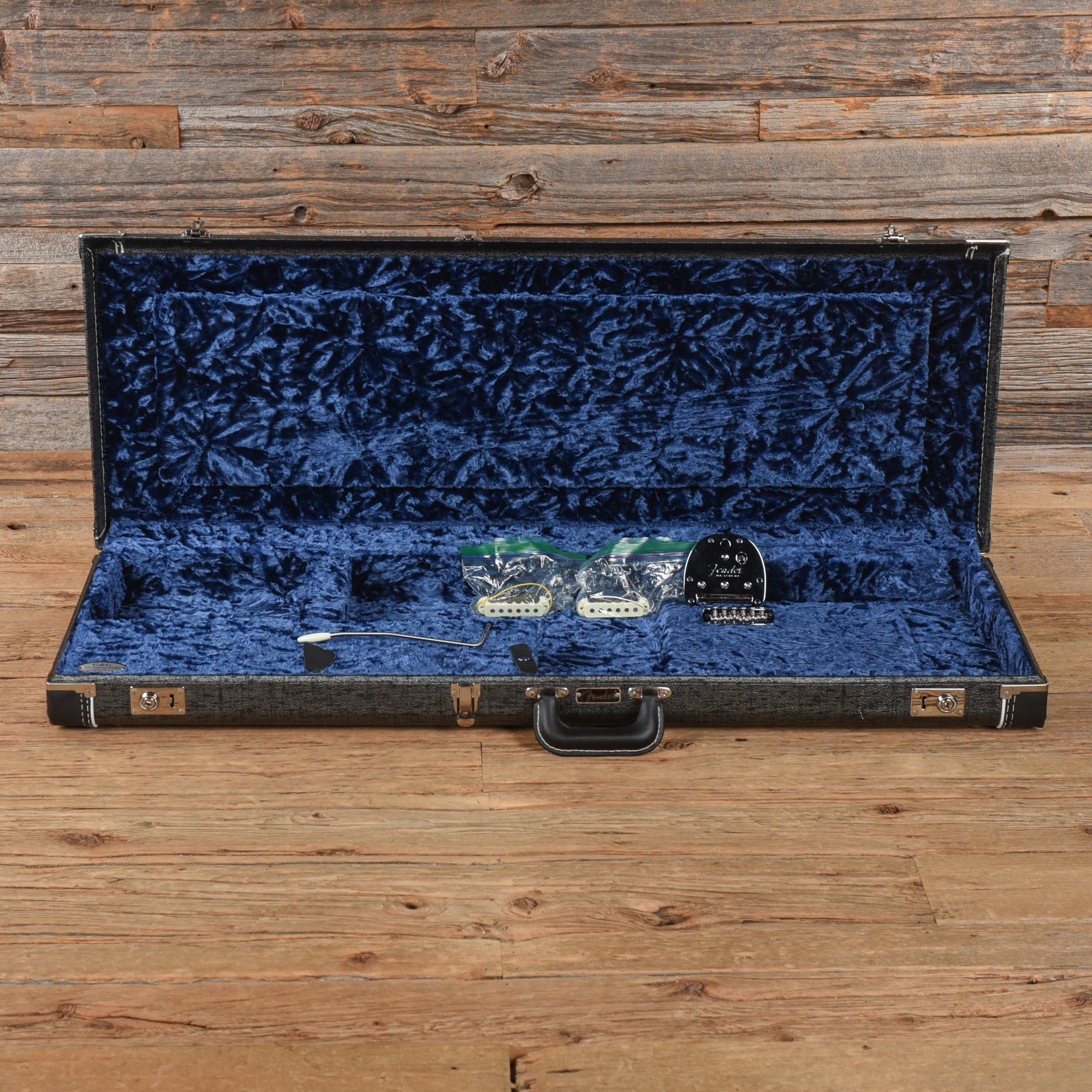 Fender MIJ Hybrid Jaguar Sherwood Green 2018