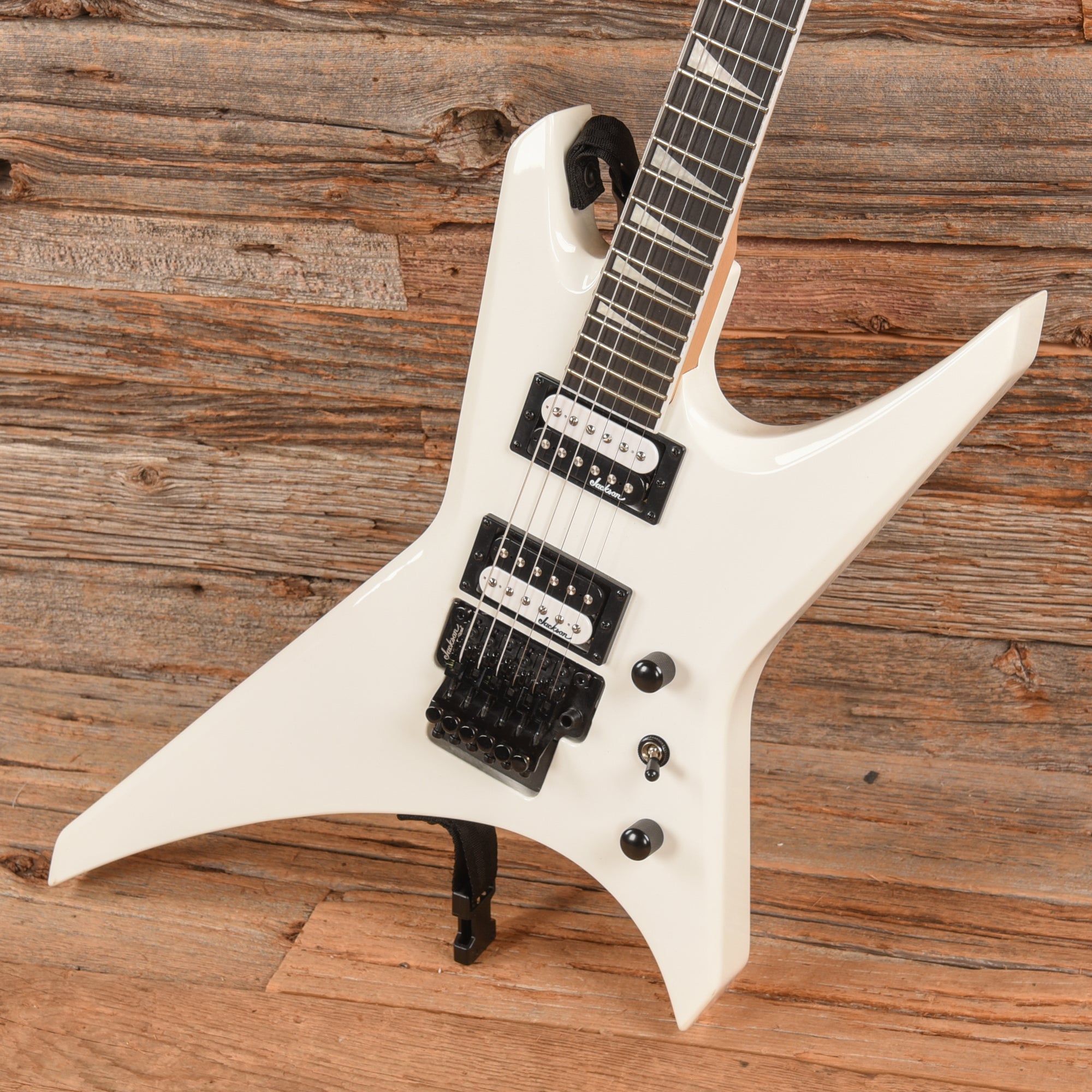 Jackson JS Series JS32 Warrior White 2018