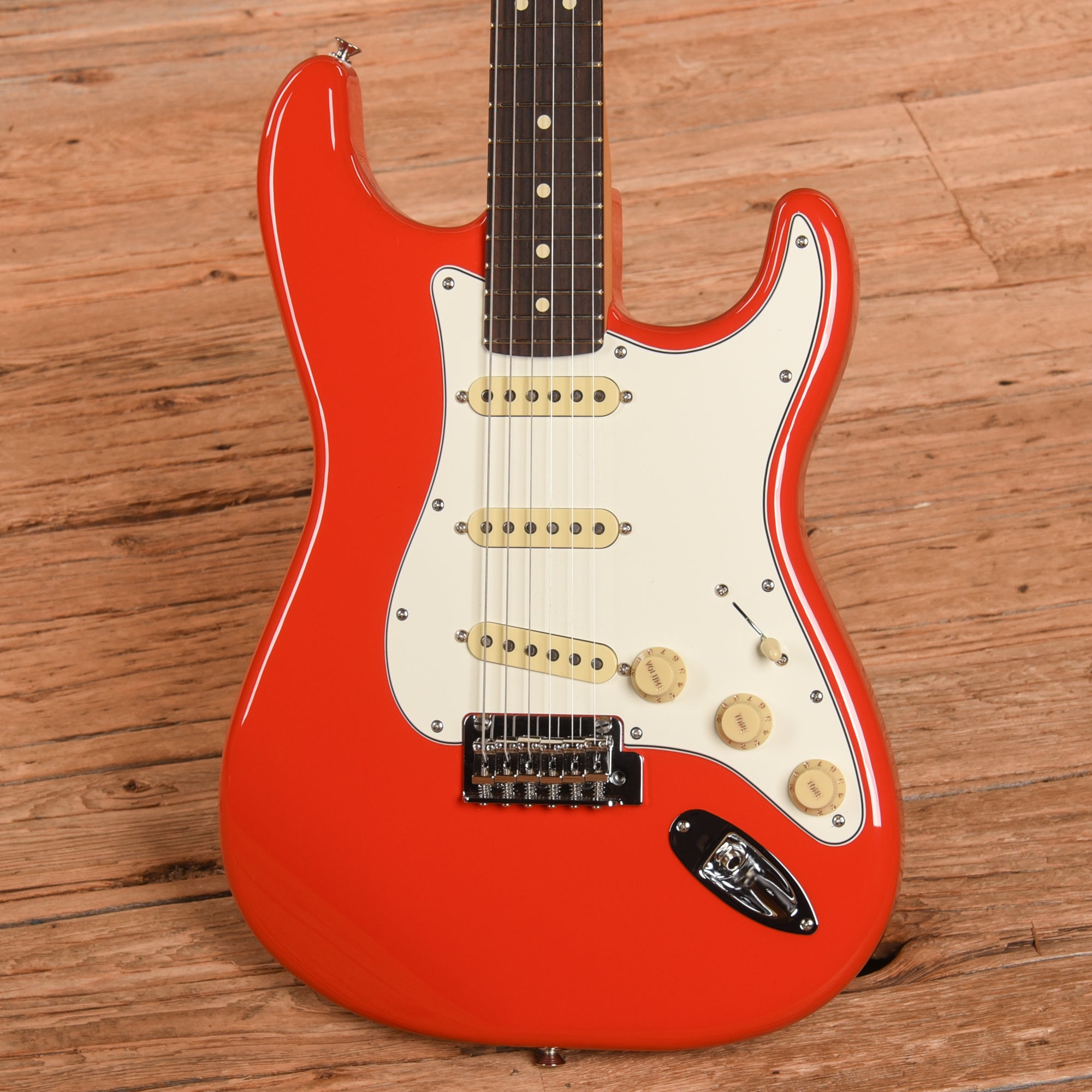 Fender Player II Stratocaster Coral Red 2025