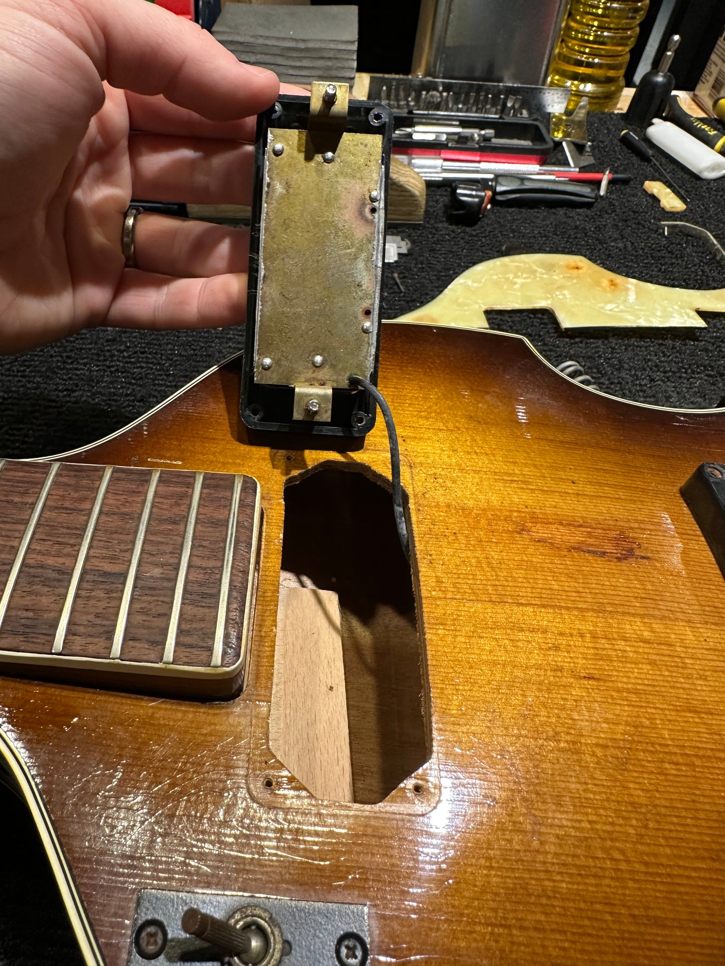 Hofner Beatle Electric Model 459VTZ (built in fuzz) Sunburst 1967