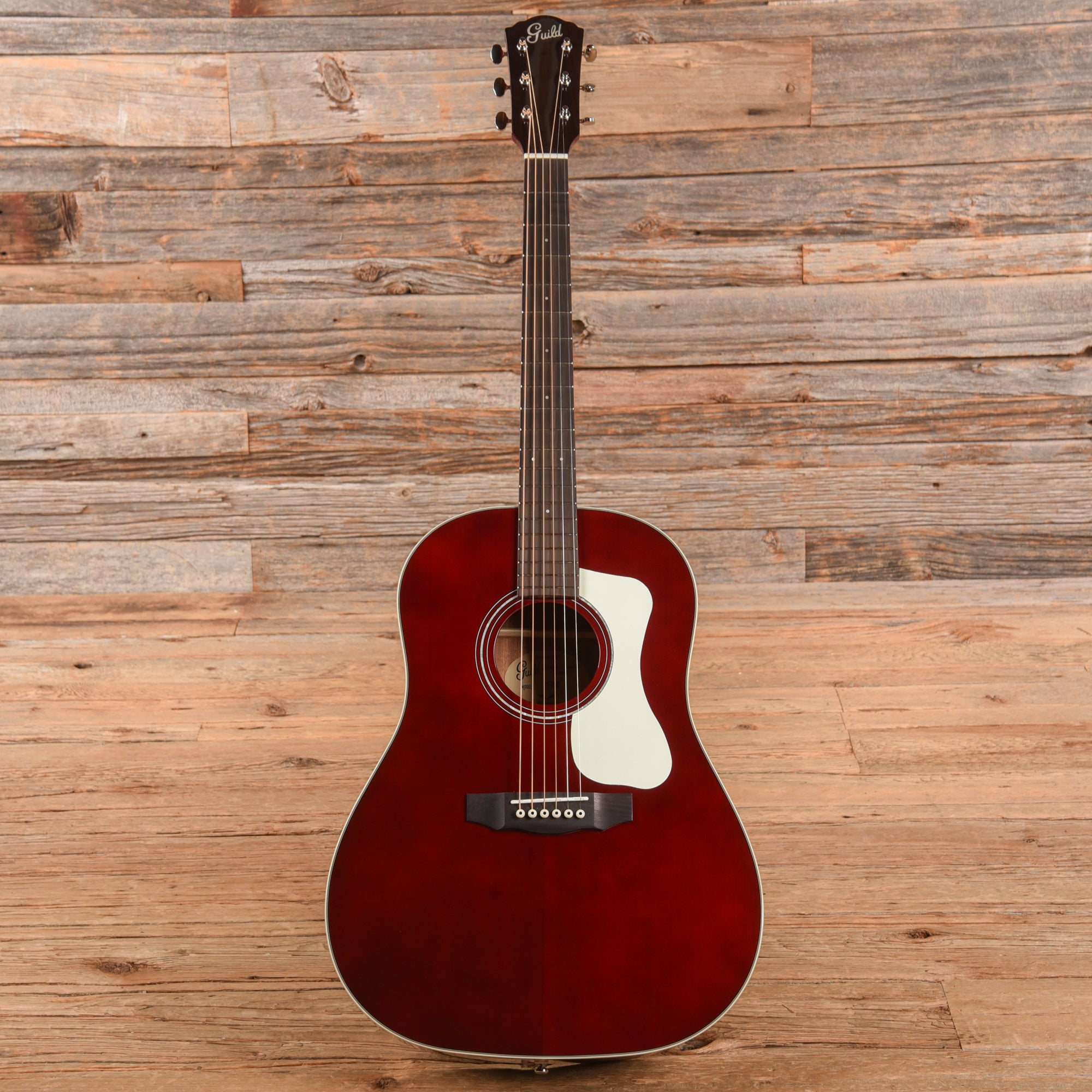Guild DS-240 Memoir Slope Shoulder Acoustic Guitar Wine Red