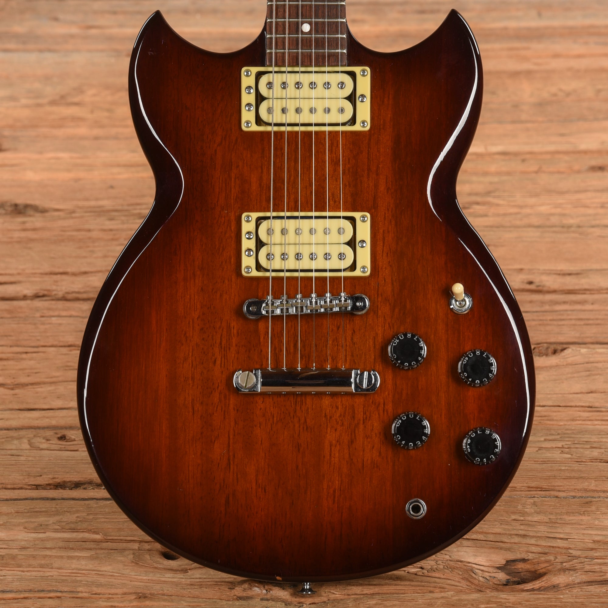 Yamaha SGB200 Sunburst 1985