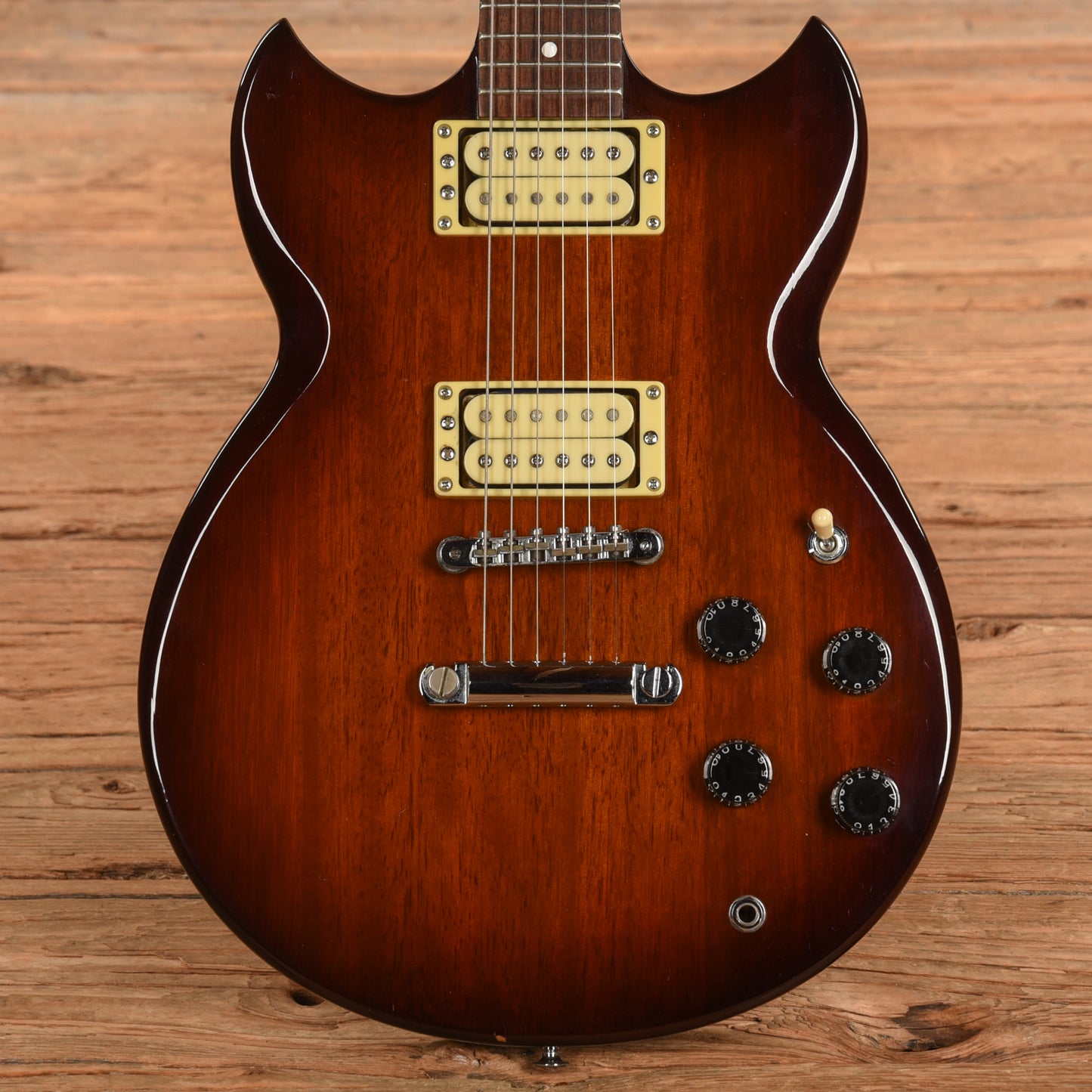Yamaha SGB200 Sunburst 1985