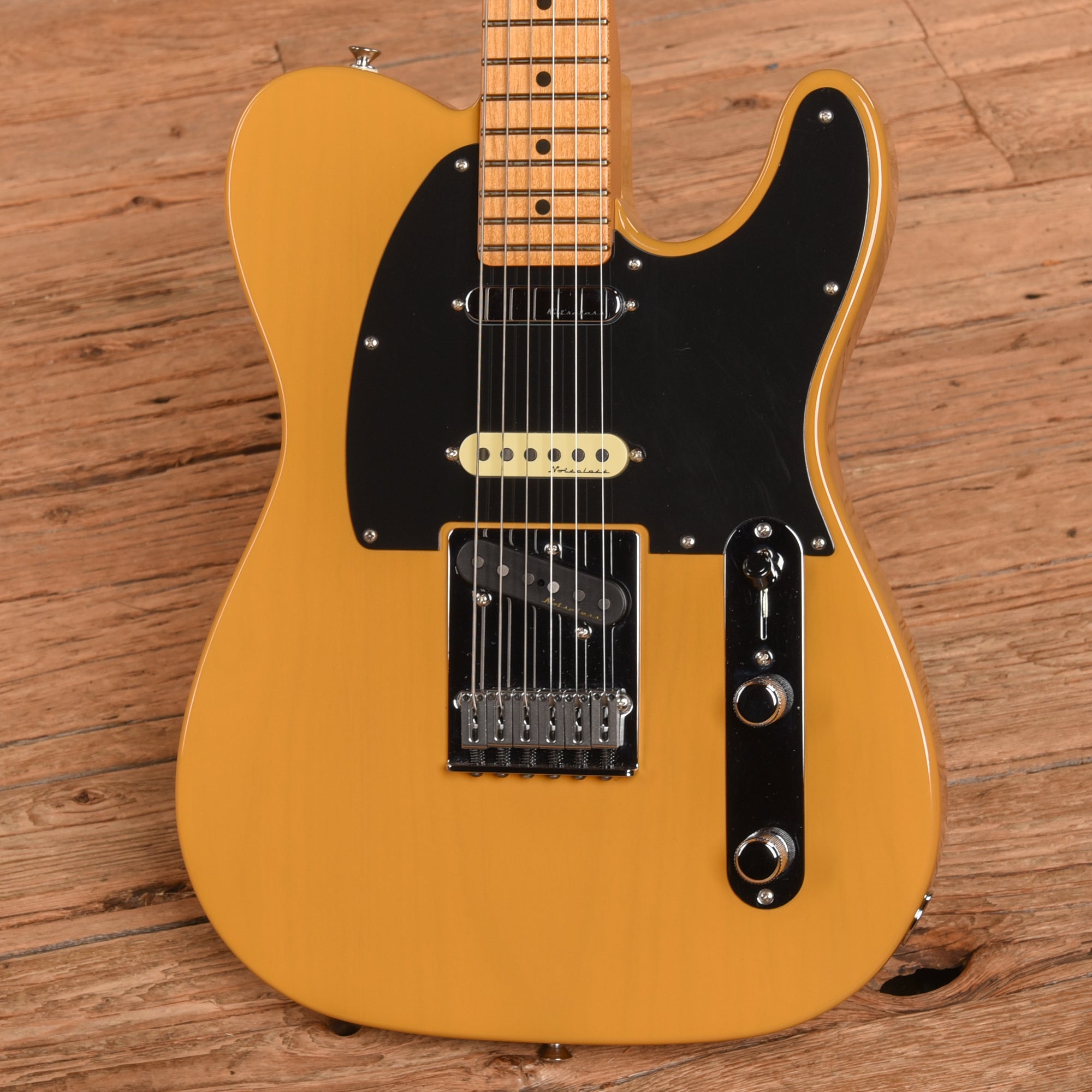 Fender Player Plus Nashville Telecaster Butterscotch Blonde 2024