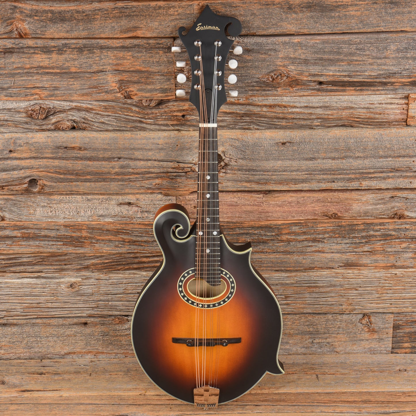 Eastman MD314E Sitka/Maple F-Style Oval Hole Mandolin Sunburst w/K&K Duotone