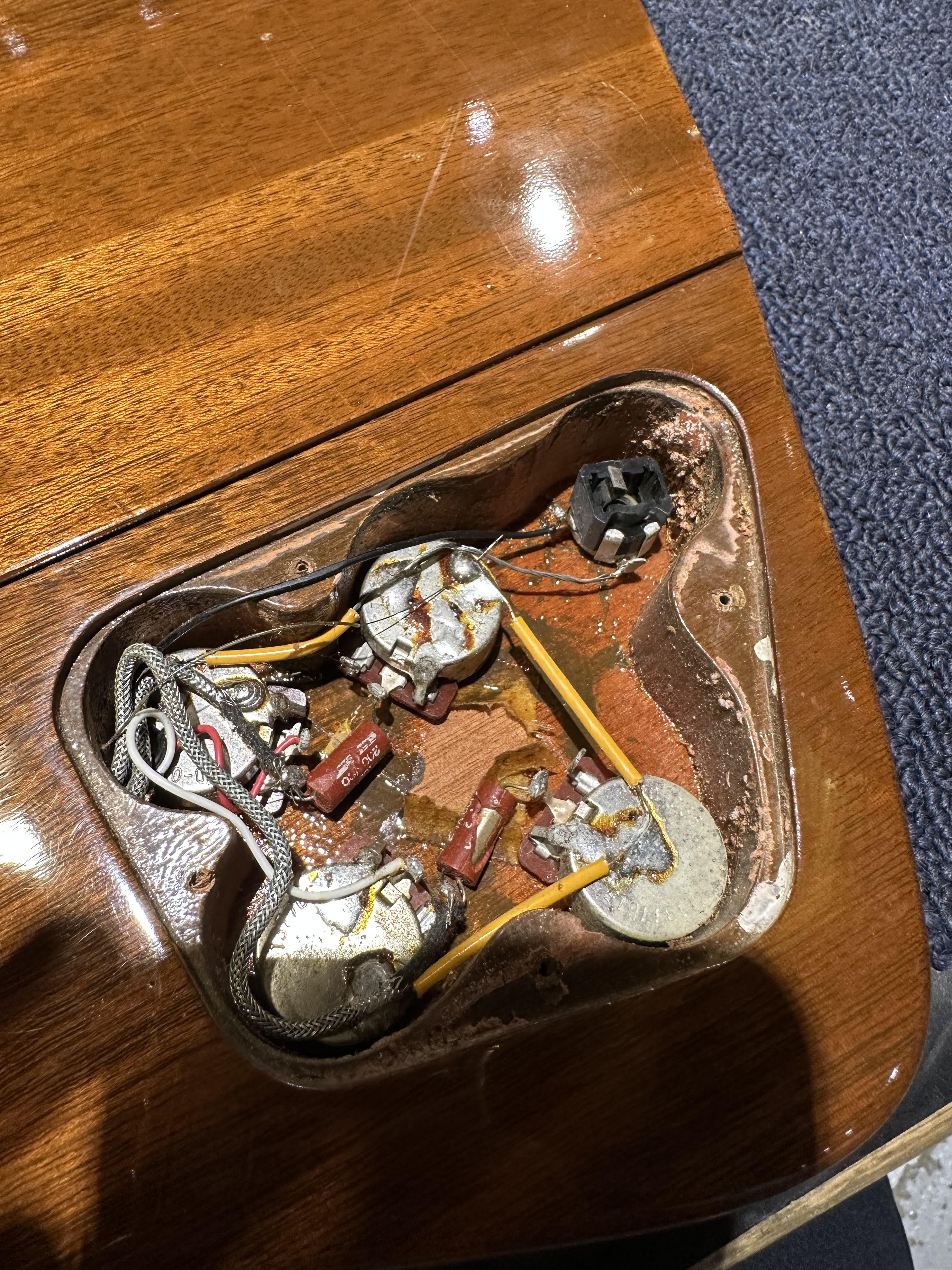 Gibson Firebird Limited Edition Bicentennial Sunburst 1976