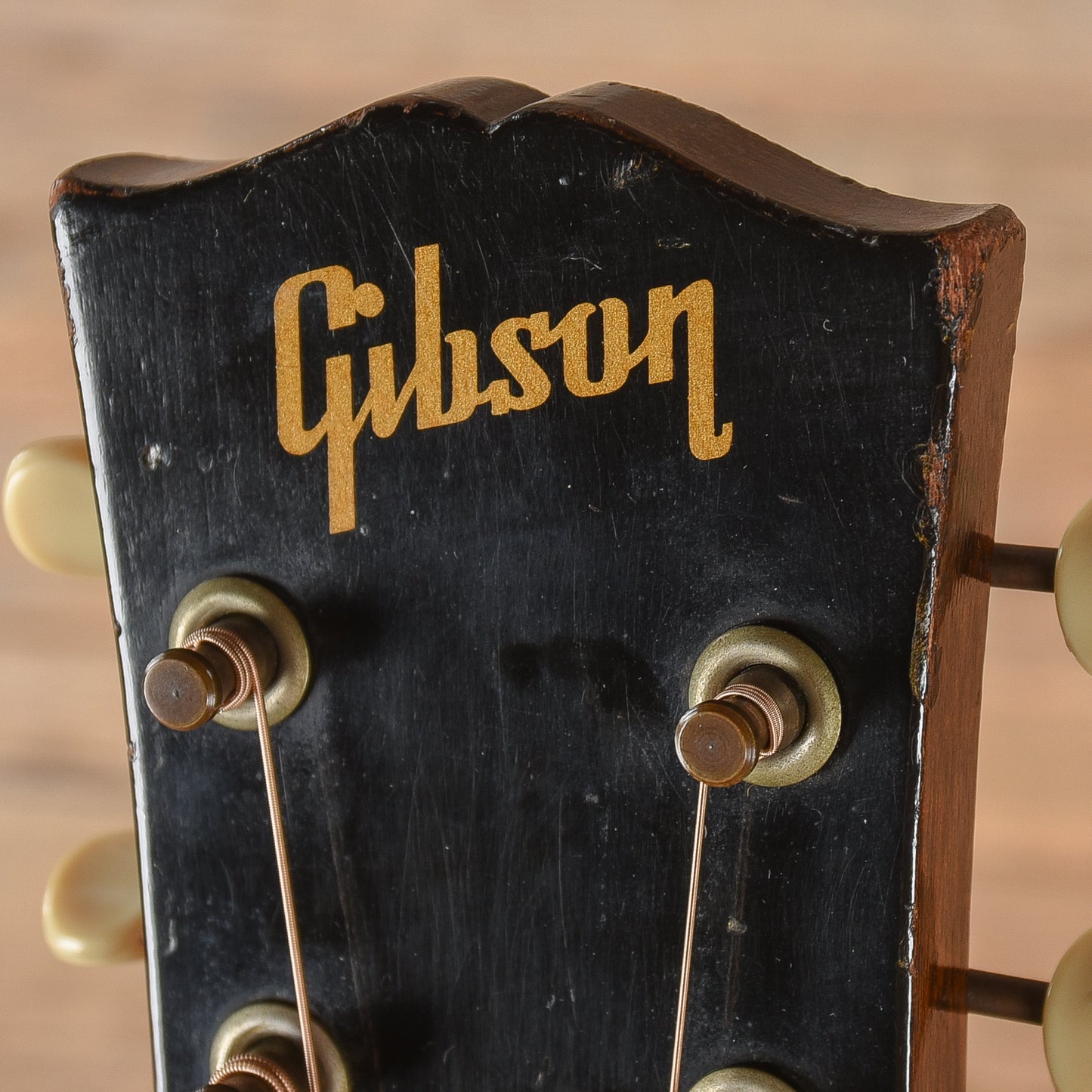 Gibson LG-1 Sunburst 1965
