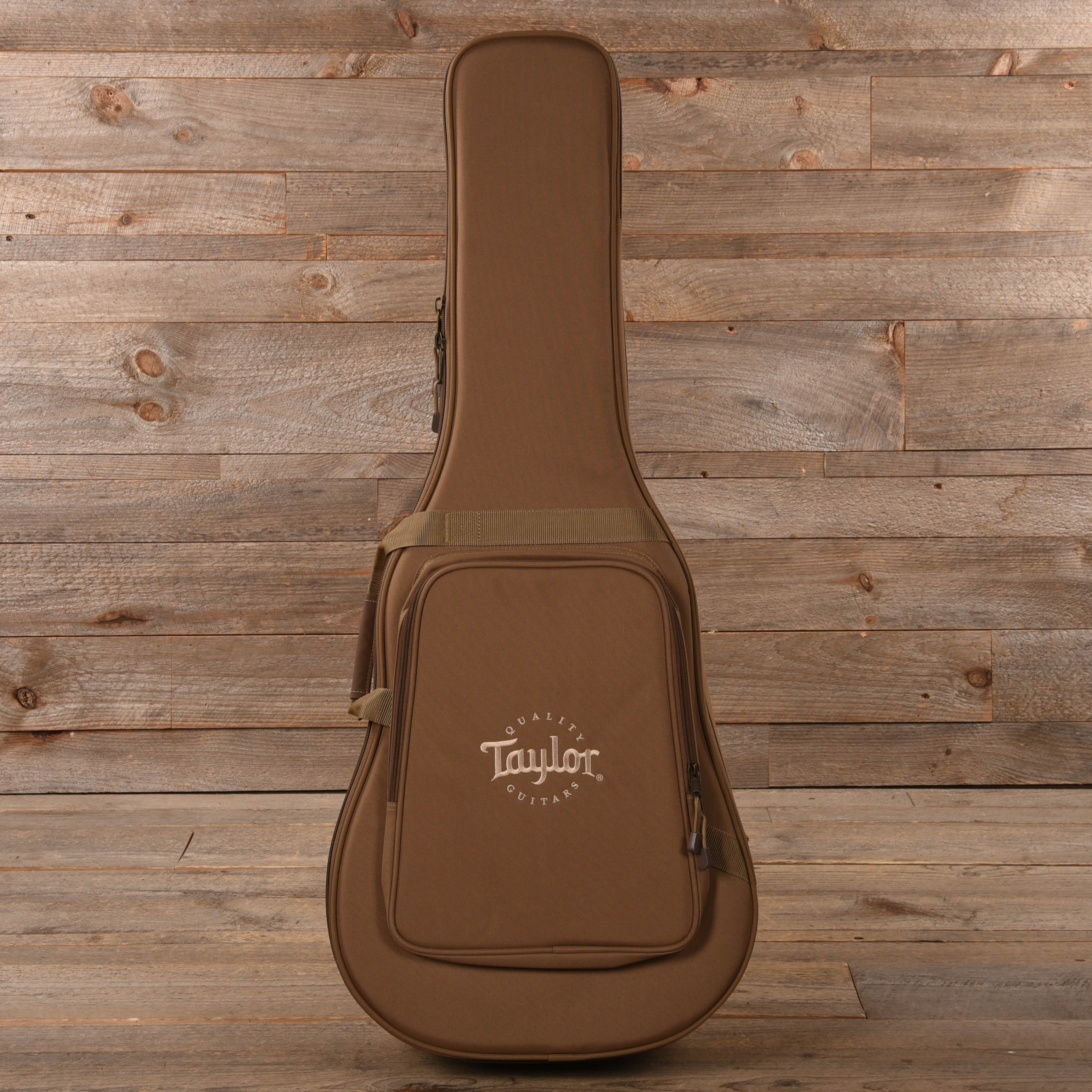 Taylor 114ce Special Edition Grand Auditorium Spruce/Walnut Natural