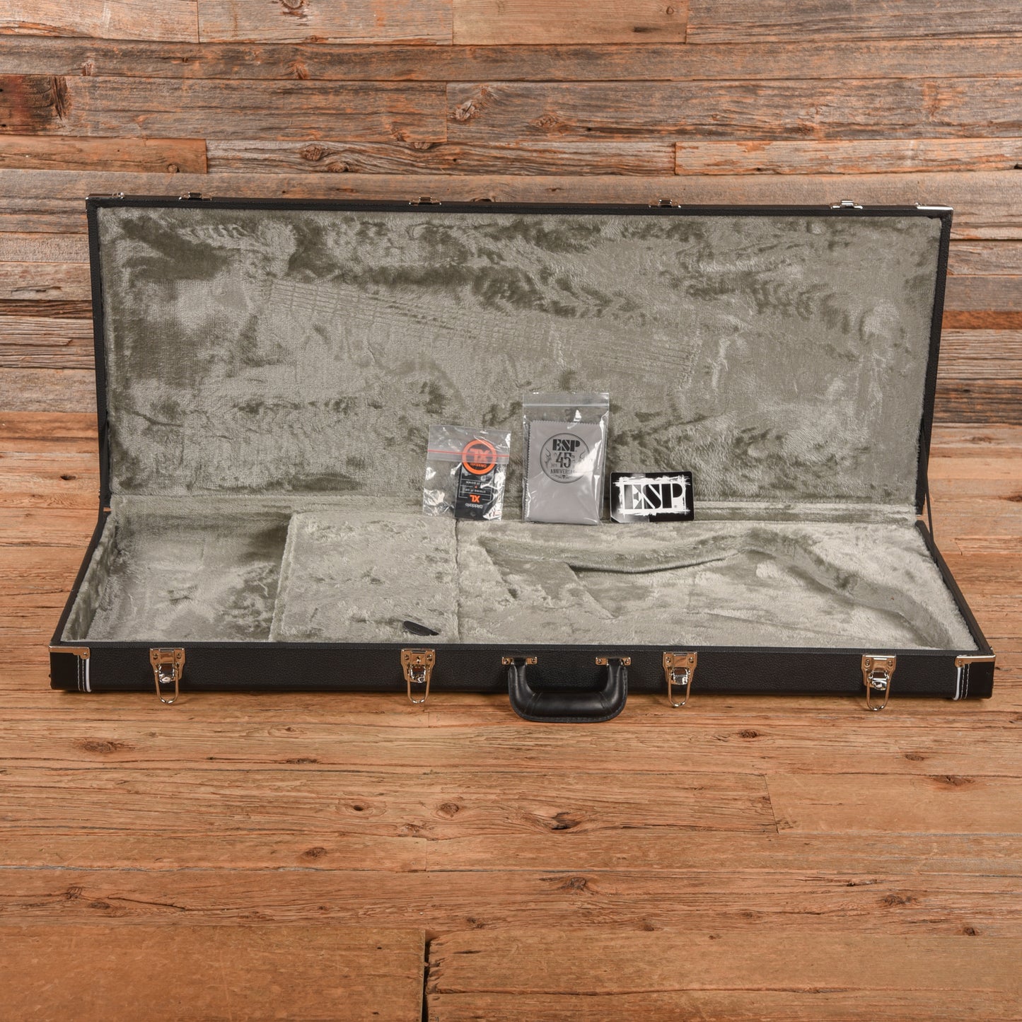 LTD Snakebyte James Hetfield Snow White 2019