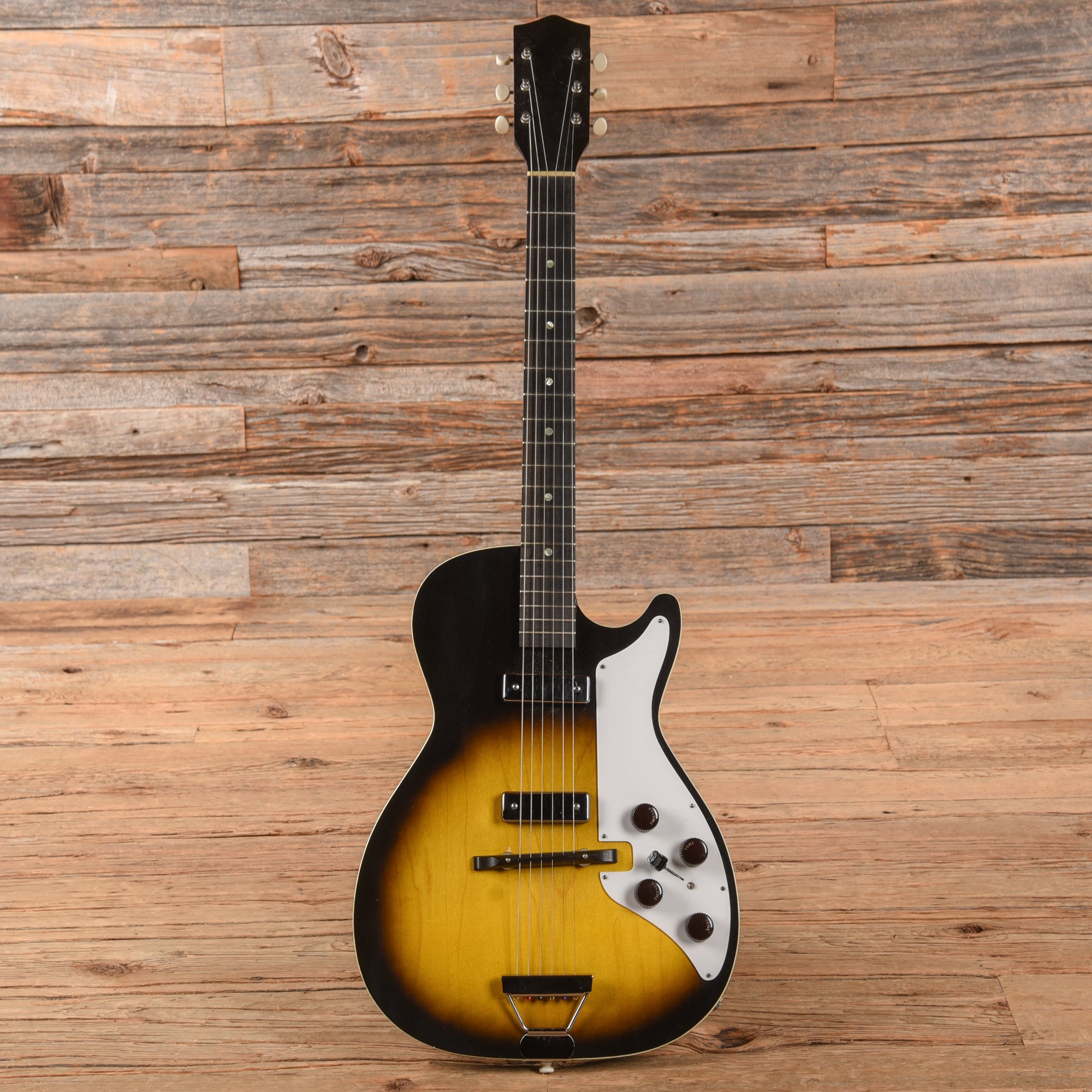 Silvertone 1420 Black 1960