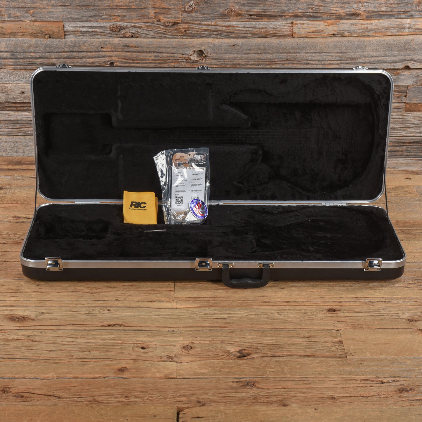 Rickenbacker 330 Jetglo 2024