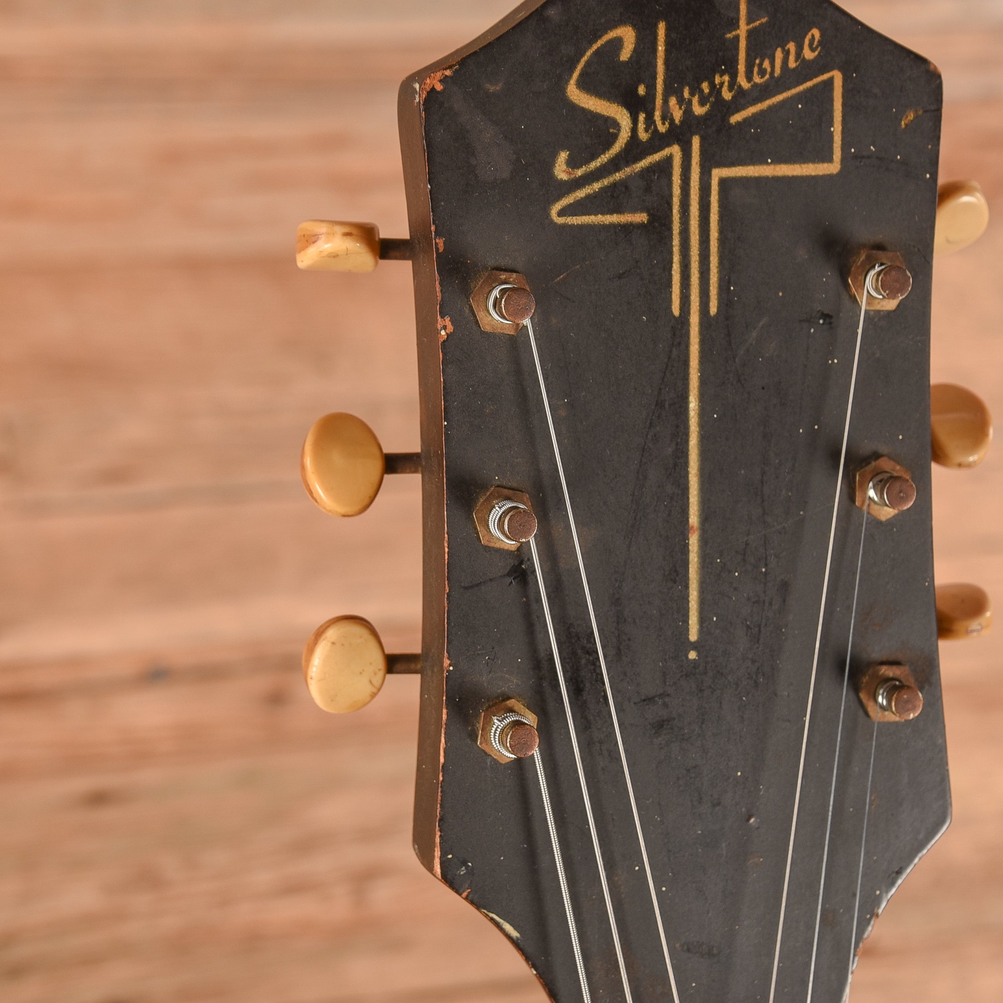 Silvertone H61 Hollowbody Sunburst 1955