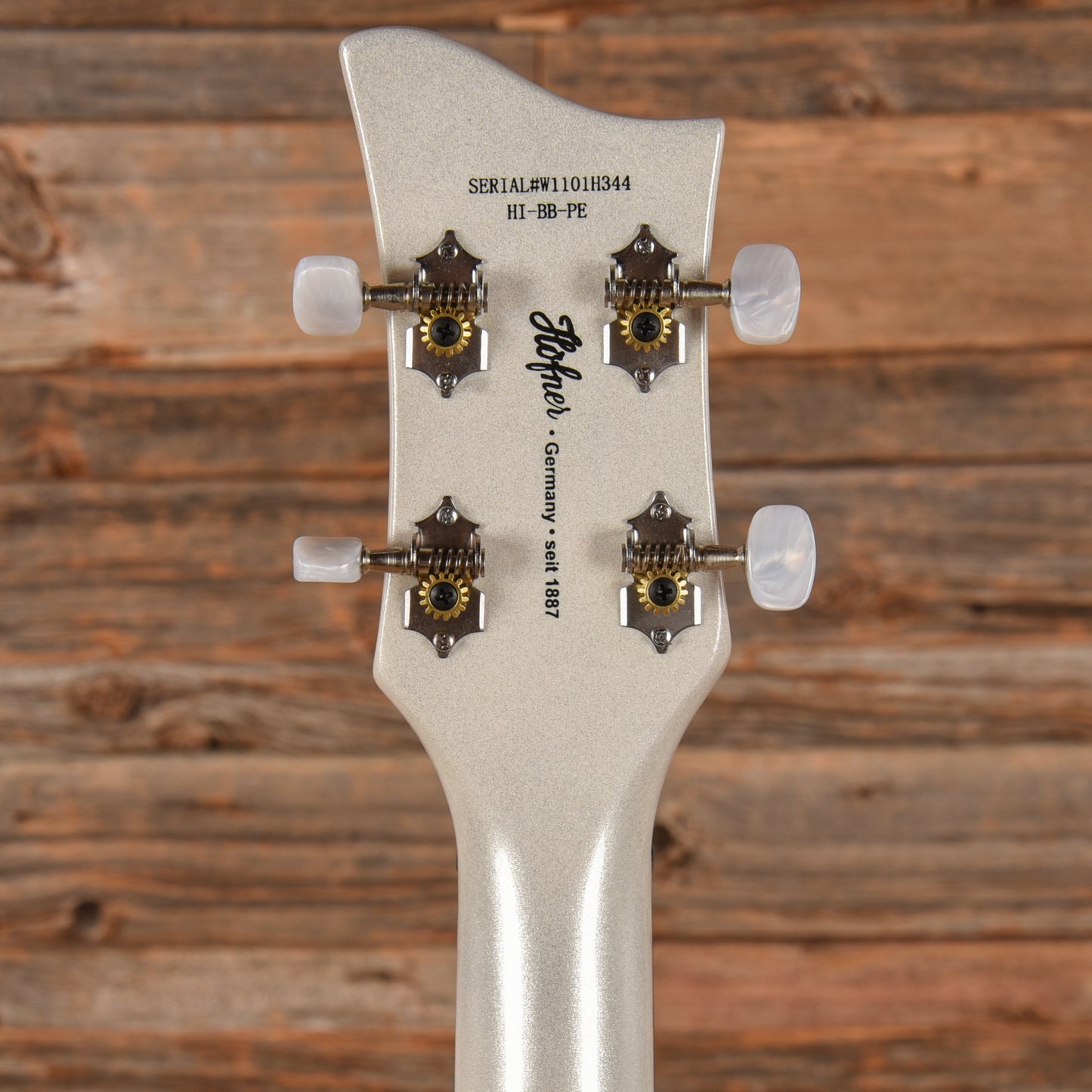 Hofner Ignition B-Bass HI Series Violin Bass Pearl White