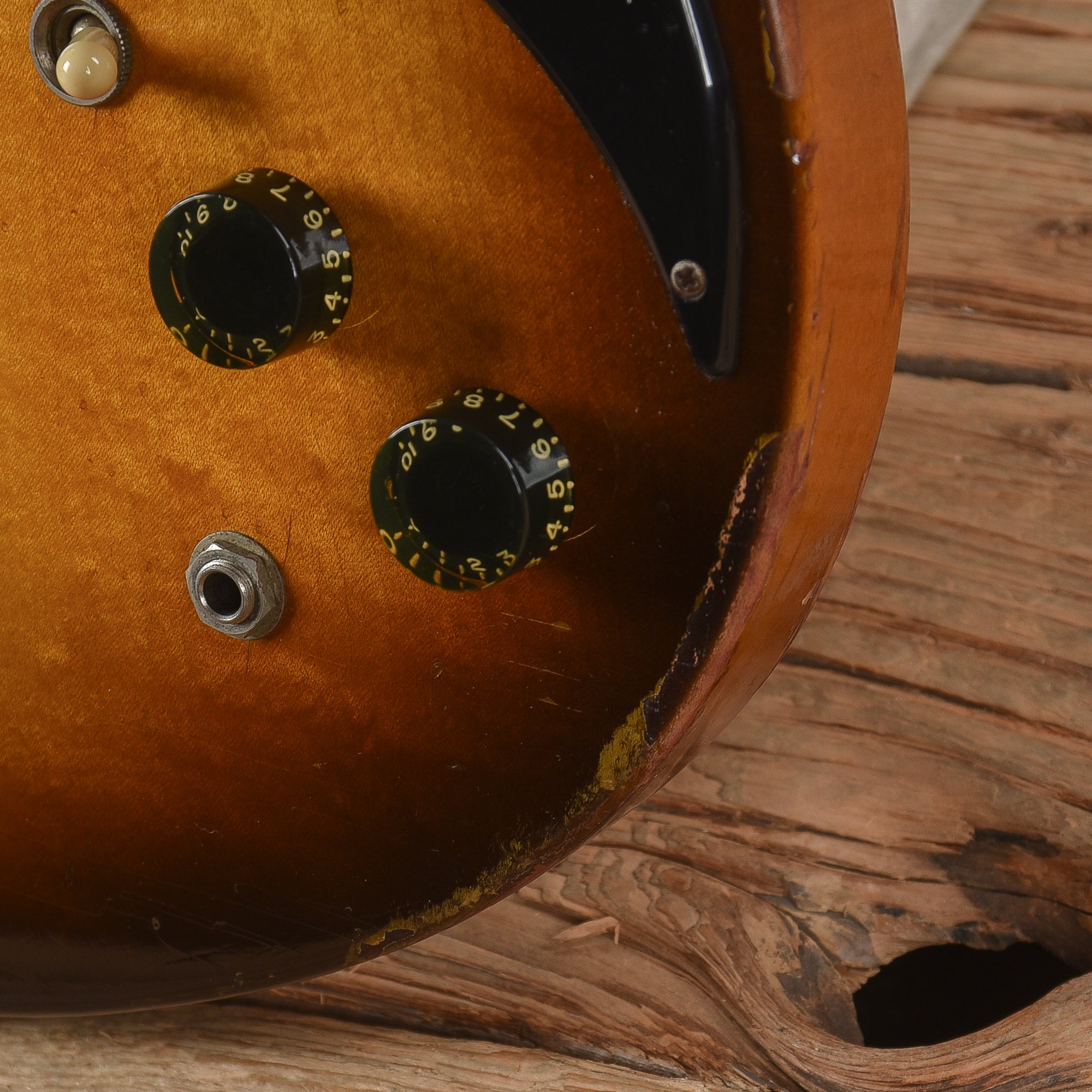 Gibson L-6S Deluxe Sunburst 1978