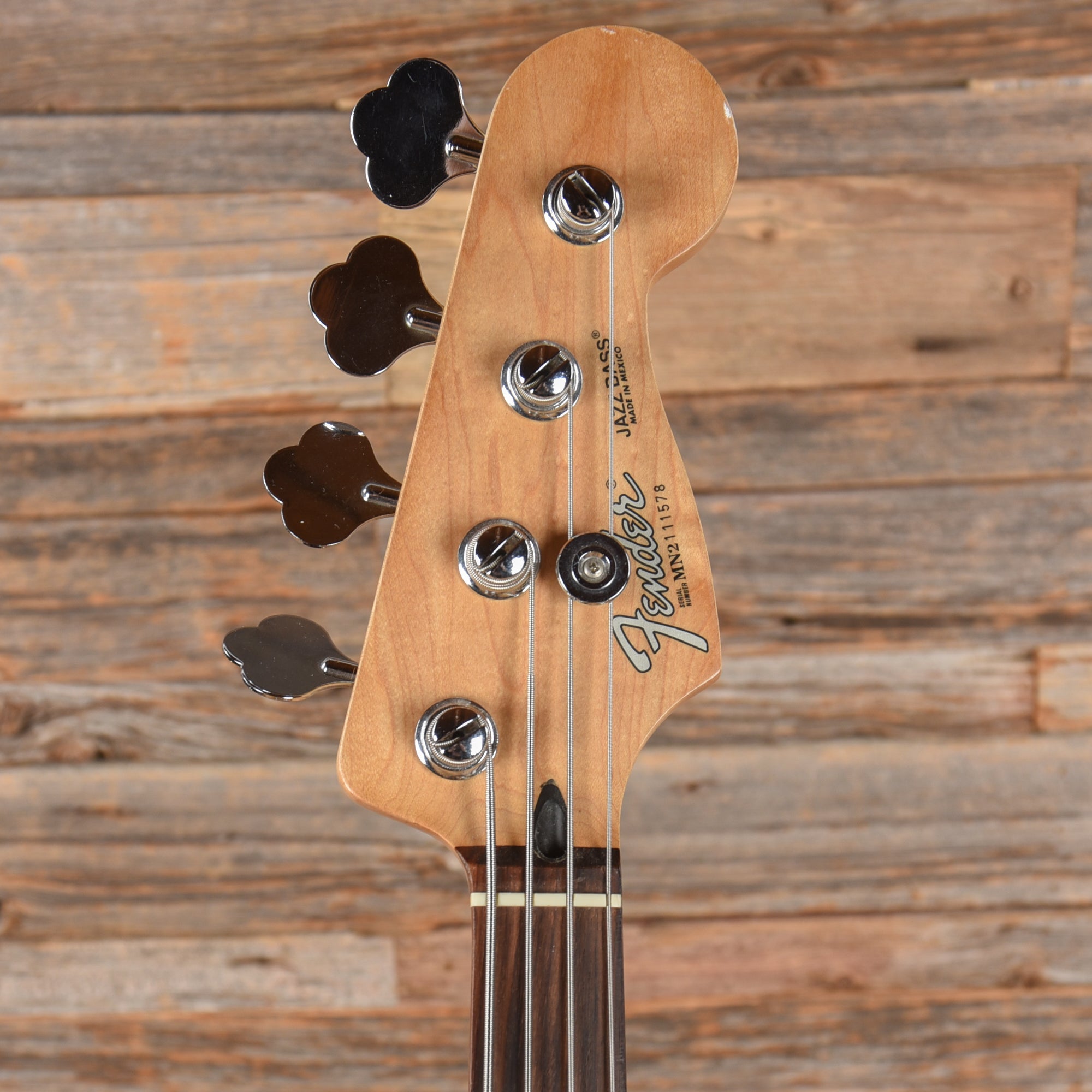 Fender Standard Jazz Bass White 2002