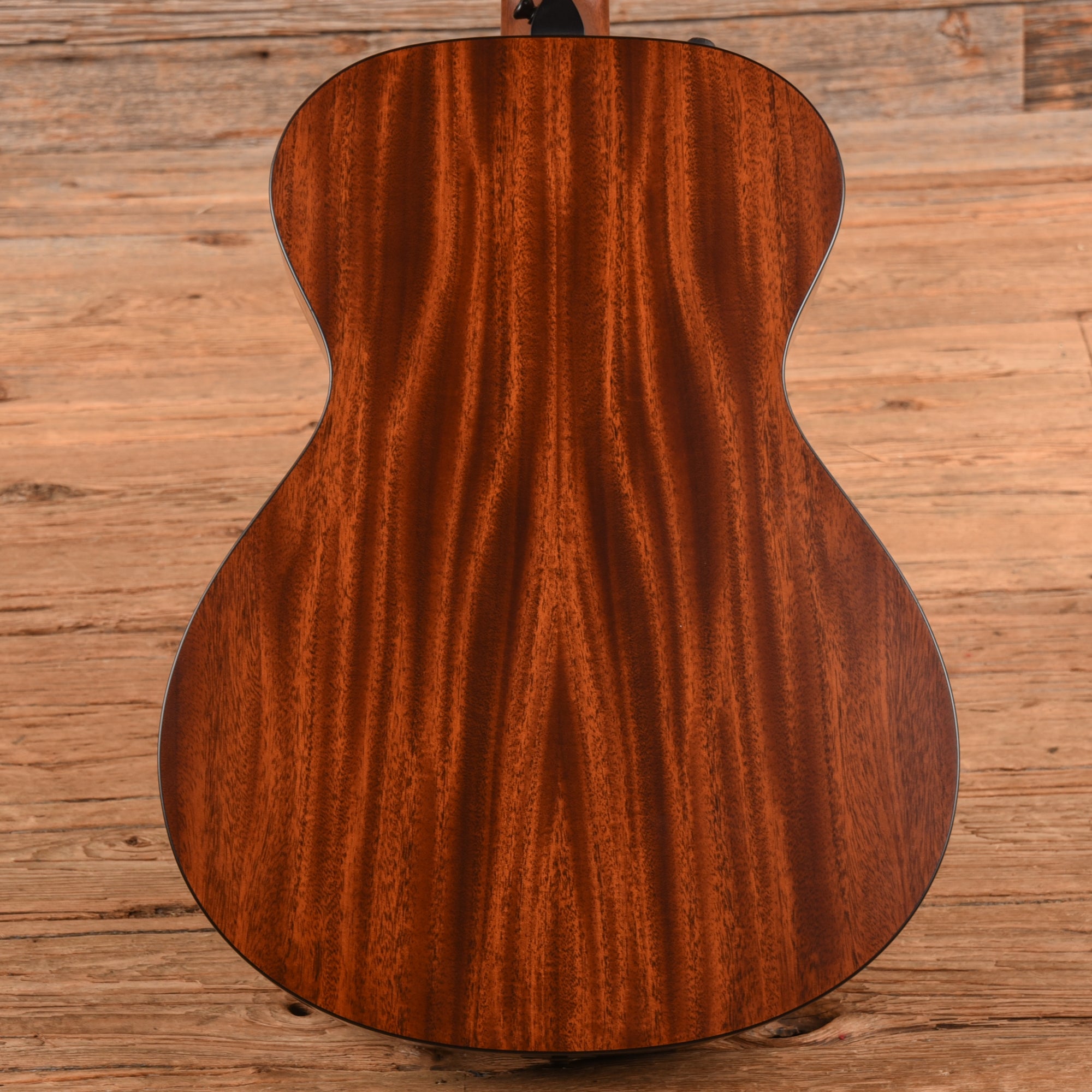 Taylor 322e Shaded Edgeburst 2023