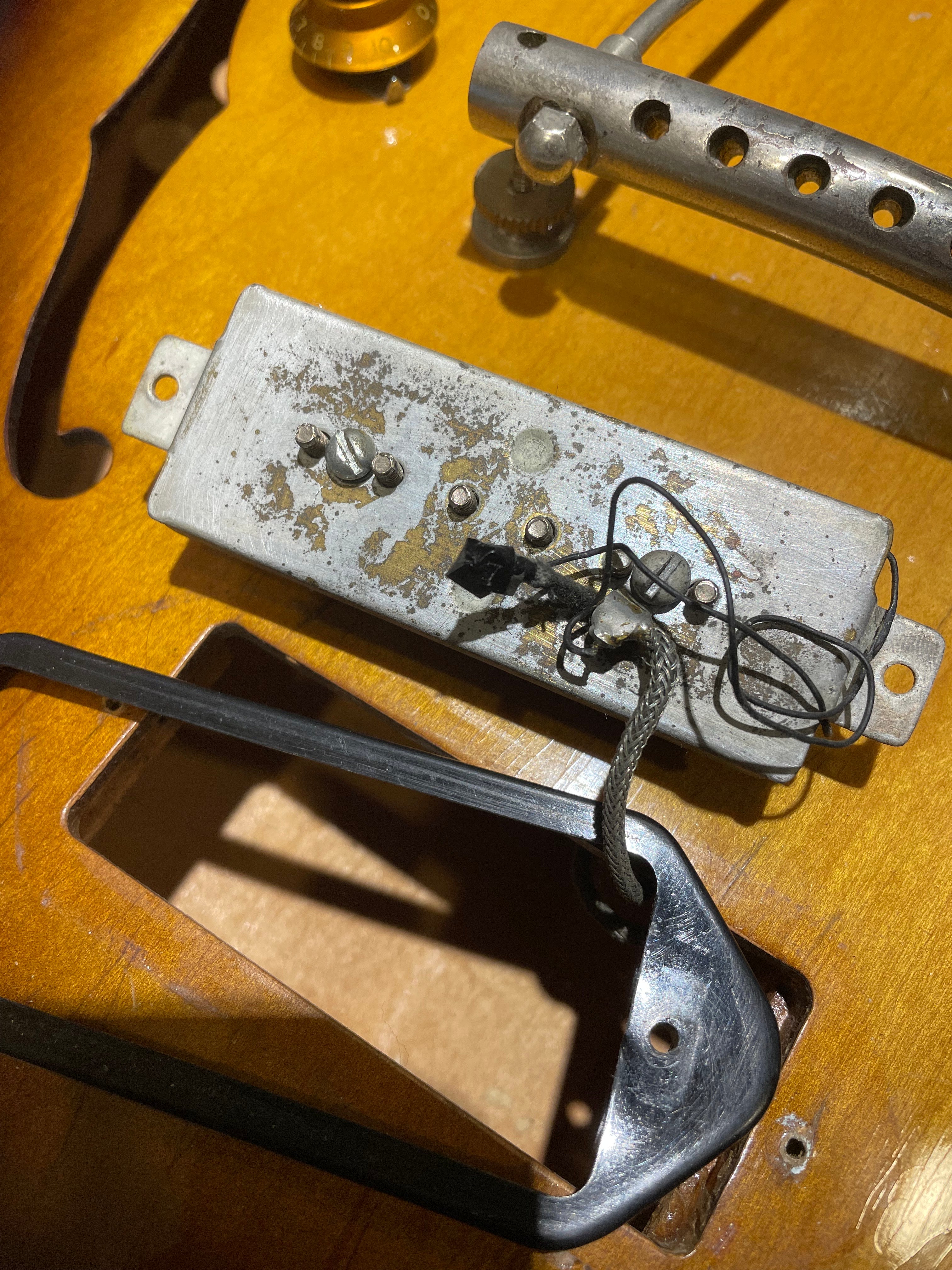 Gibson ES-225T Sunburst 1955