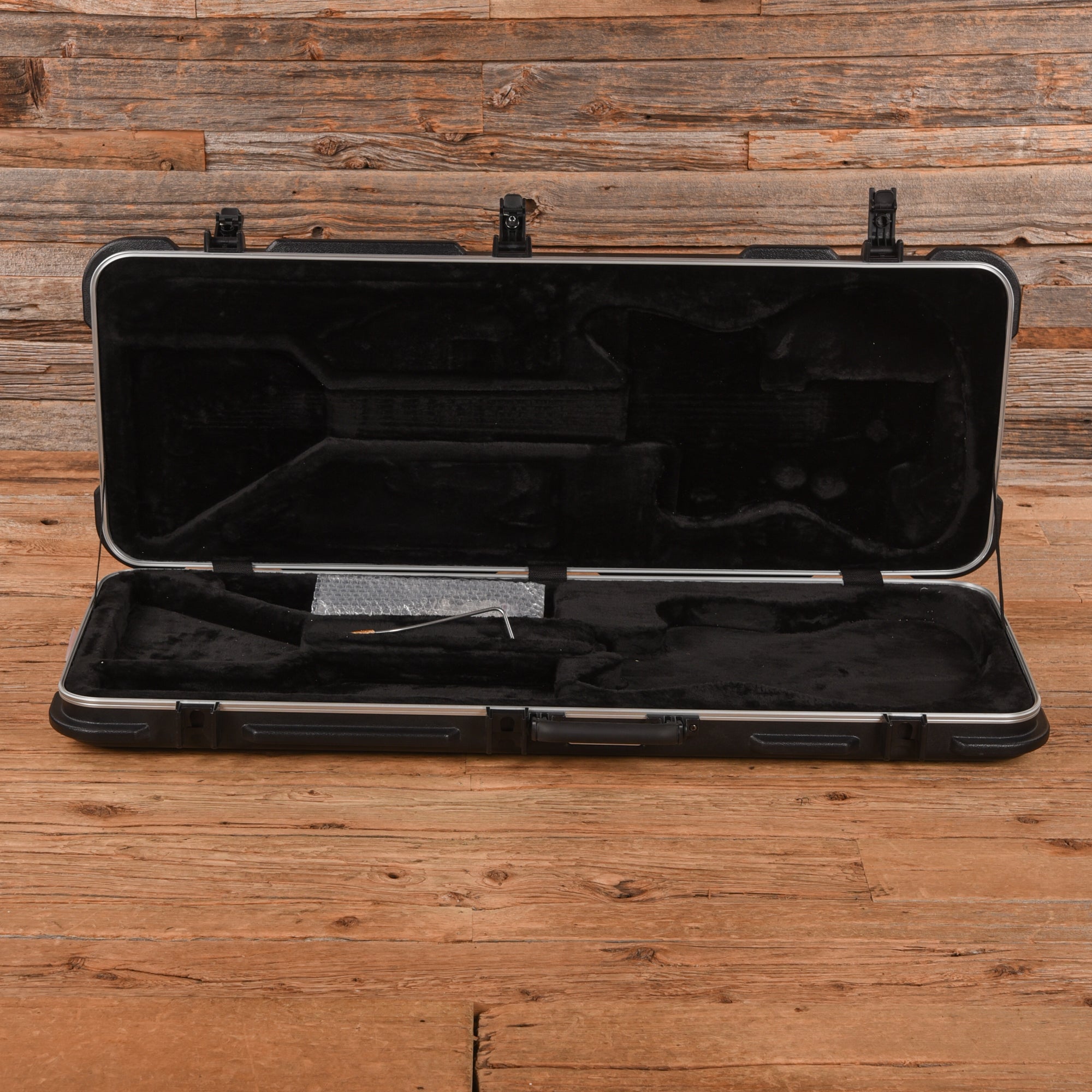 Waterslide Offset Aged White