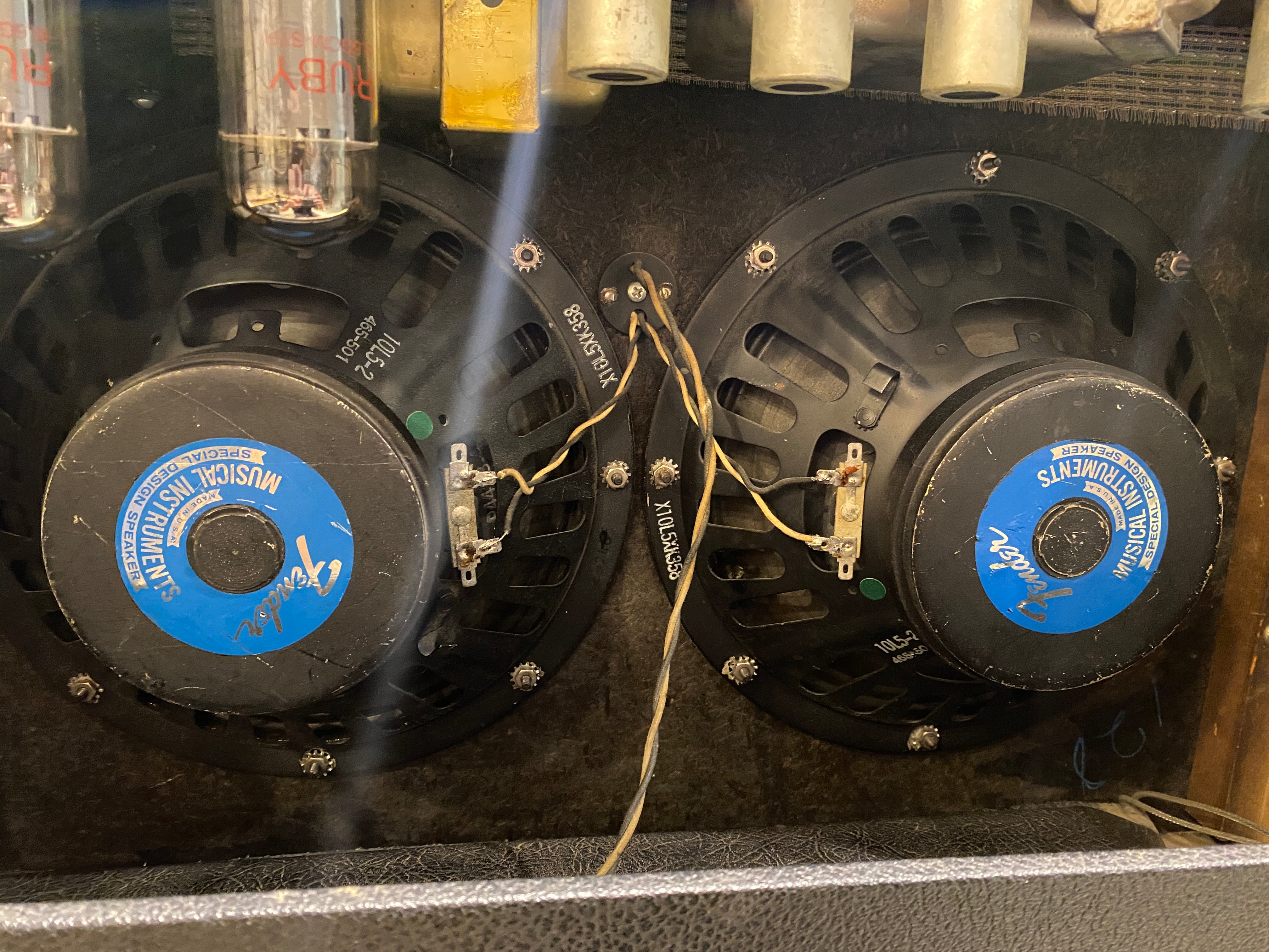 Fender Vibrolux Reverb 2-Channel 35-Watt 1x15