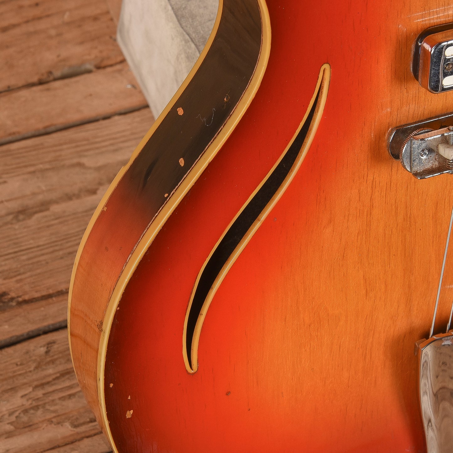 Musicraft Messenger Sunburst 1967