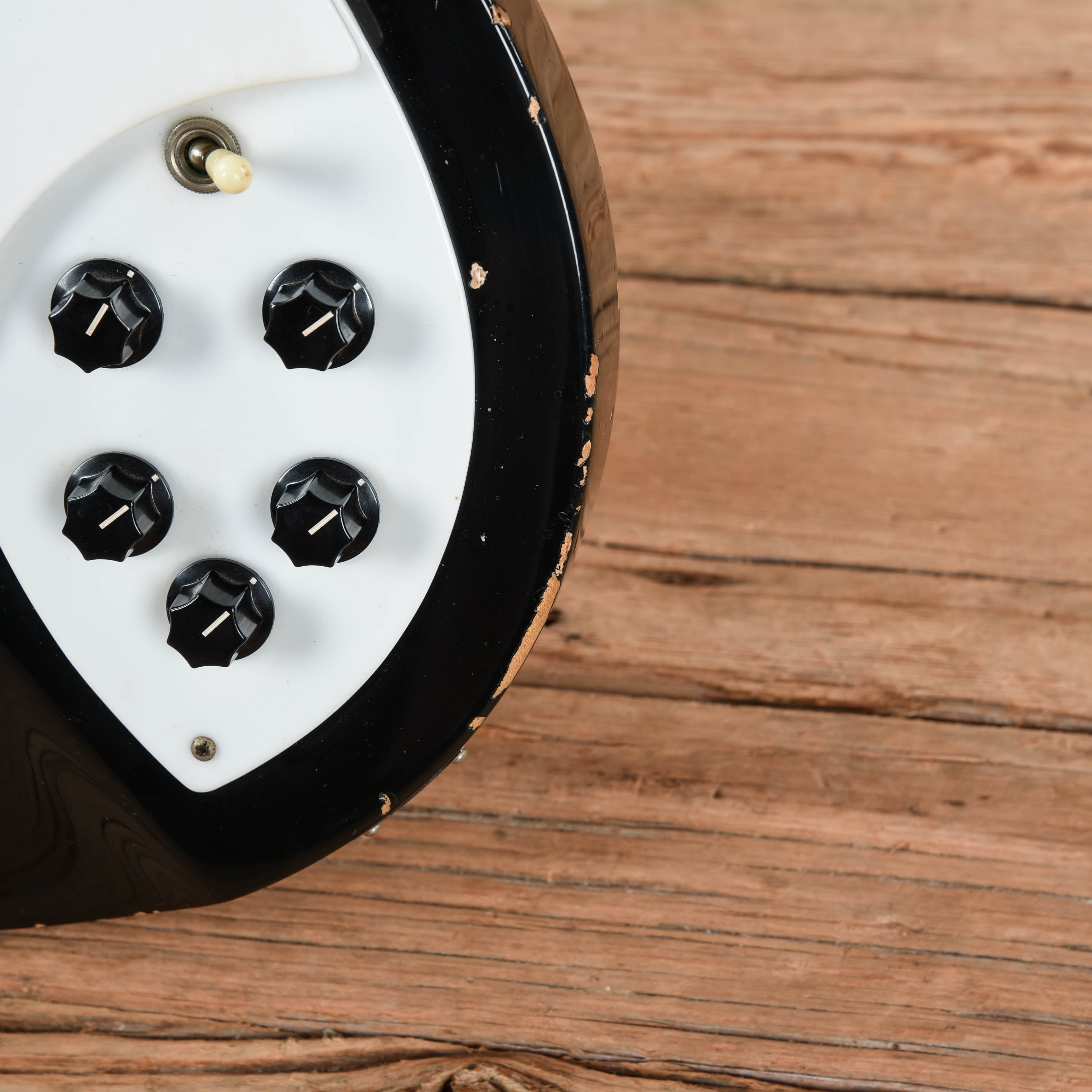 Rickenbacker 330 Jetglo 1985