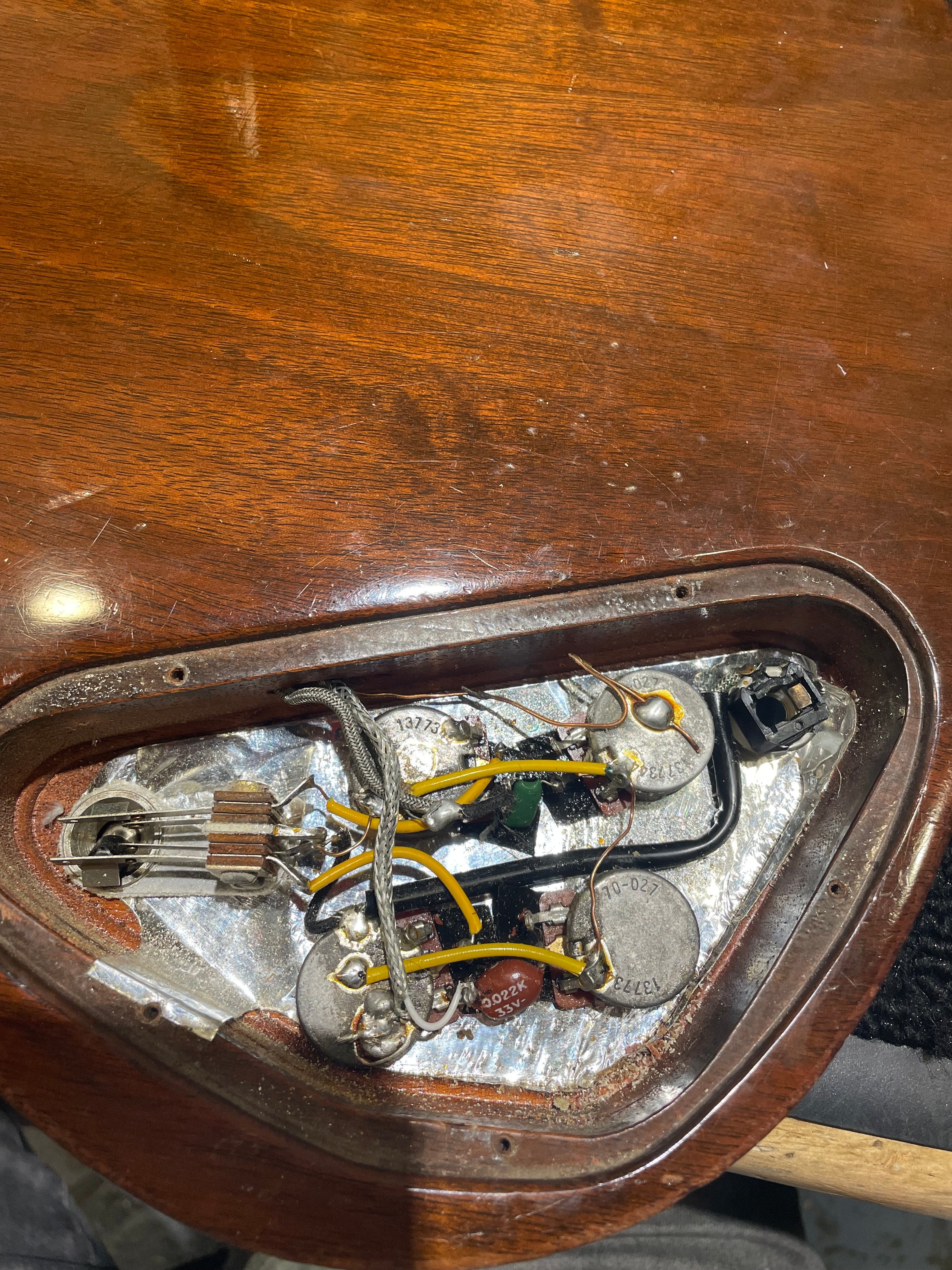 Gibson SG Standard Walnut 1973