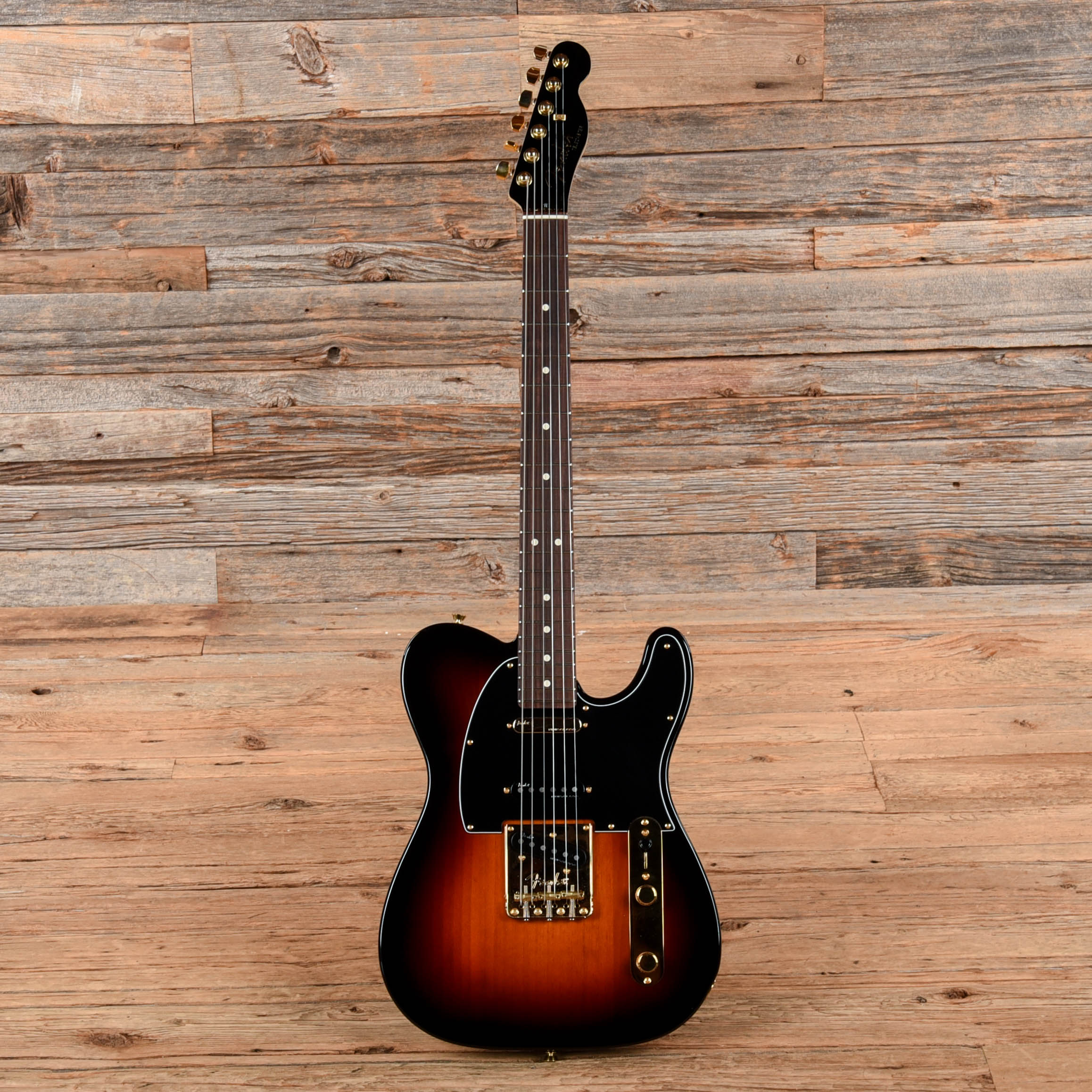 Fender Mod Shop Nashville Telecaster 3-Color Sunburst 2024
