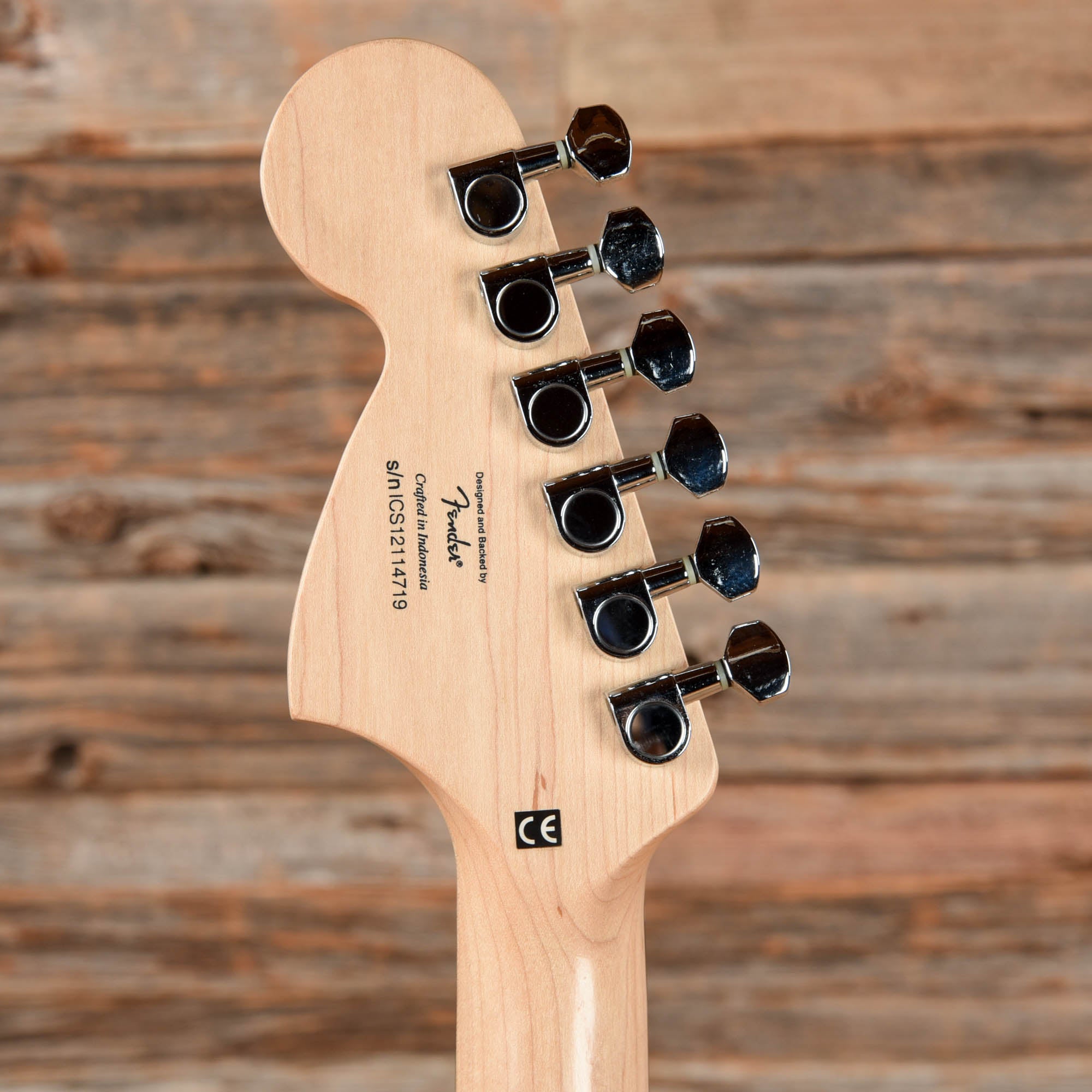 Squier Affinity Series Stratocaster HSS Sunburst 2012