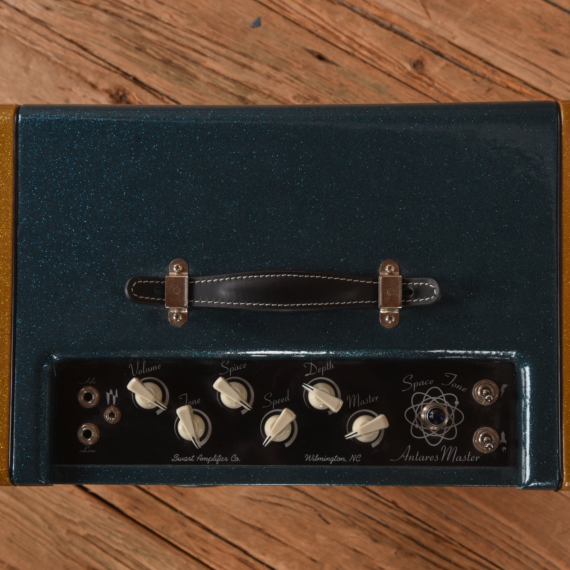 Swart Antares Master 18-Watt 1x12