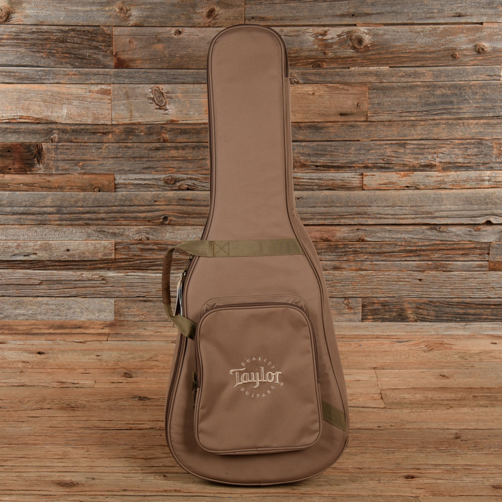 Taylor Academy 12 Natural 2018