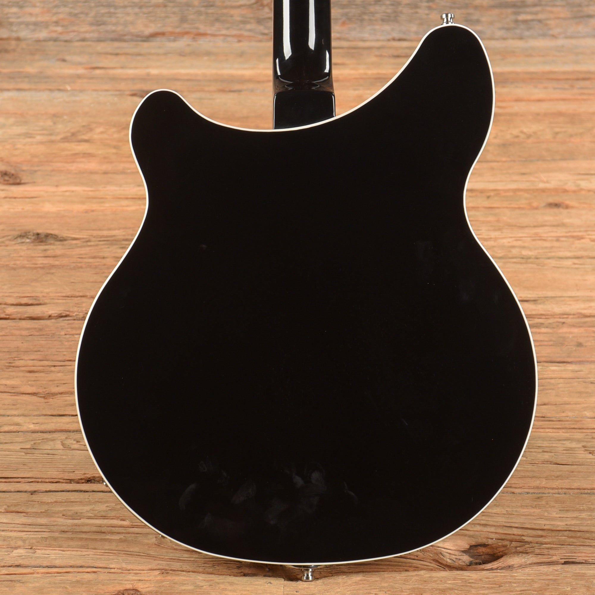 Rickenbacker 360 Jetglo 2024