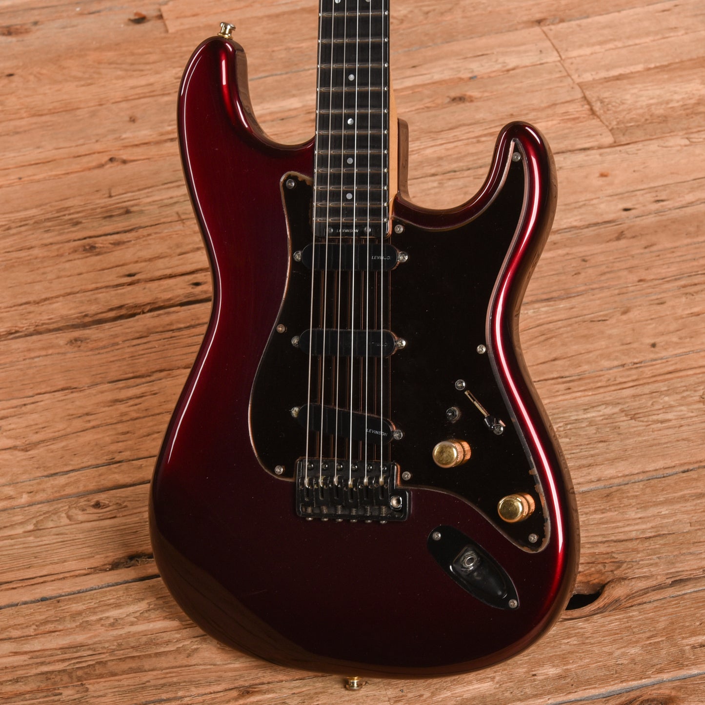 Levinson Blade Metallic Red