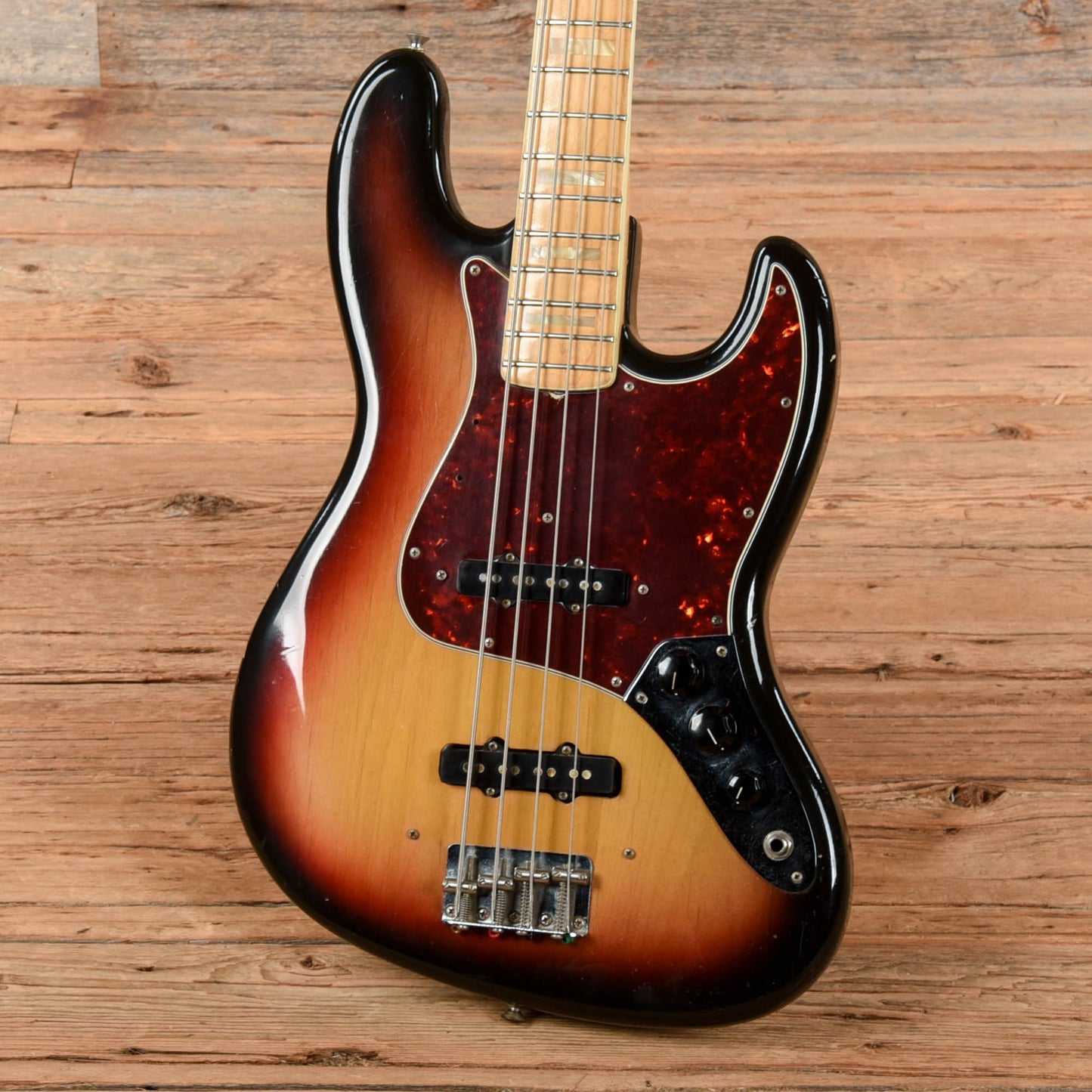 Fender Jazz Bass Sunburst 1974