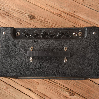 Fender Blues Junior III 15-Watt 1x12" Guitar Combo