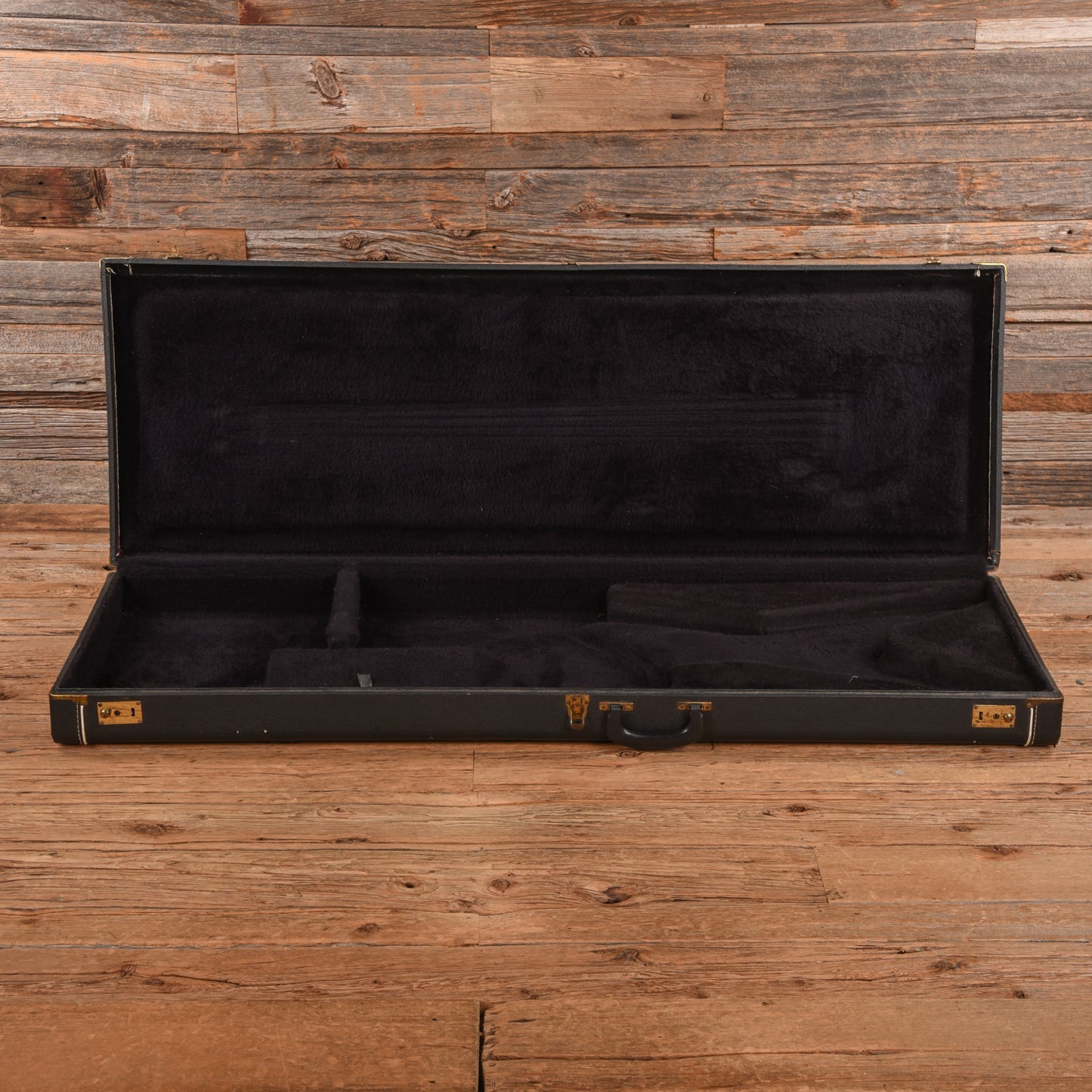 Dean Guitars ML Bass Cherry 1982