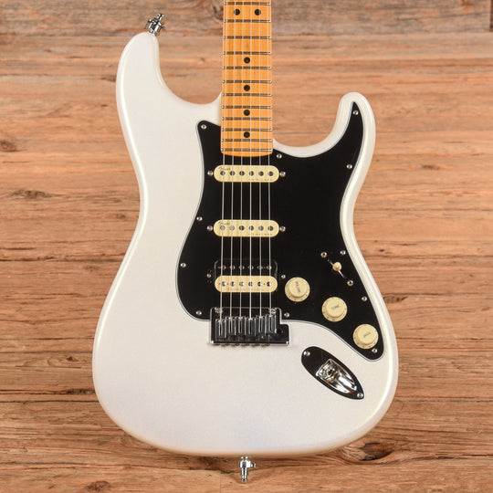 Fender American Ultra Stratocaster HSS Arctic Pearl 2020