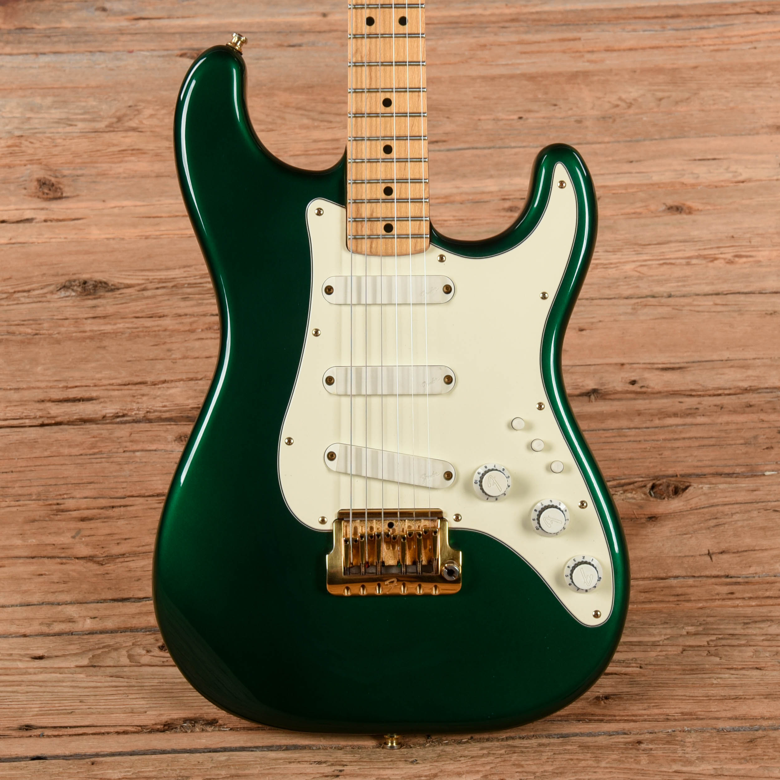 Fender Gold Elite Stratocaster Candy Apple Green 1983