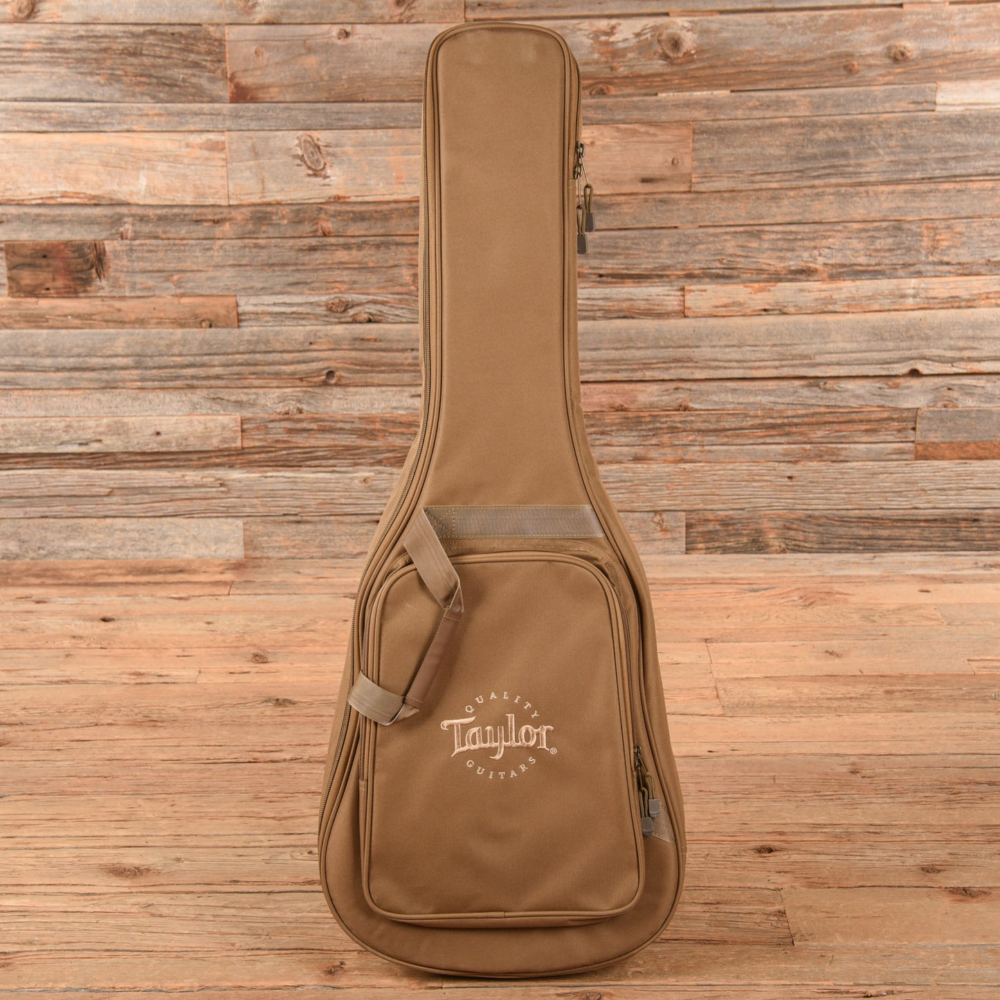 Taylor Academy 12e Grand Concert Sitka/Walnut Natural ES-B USED