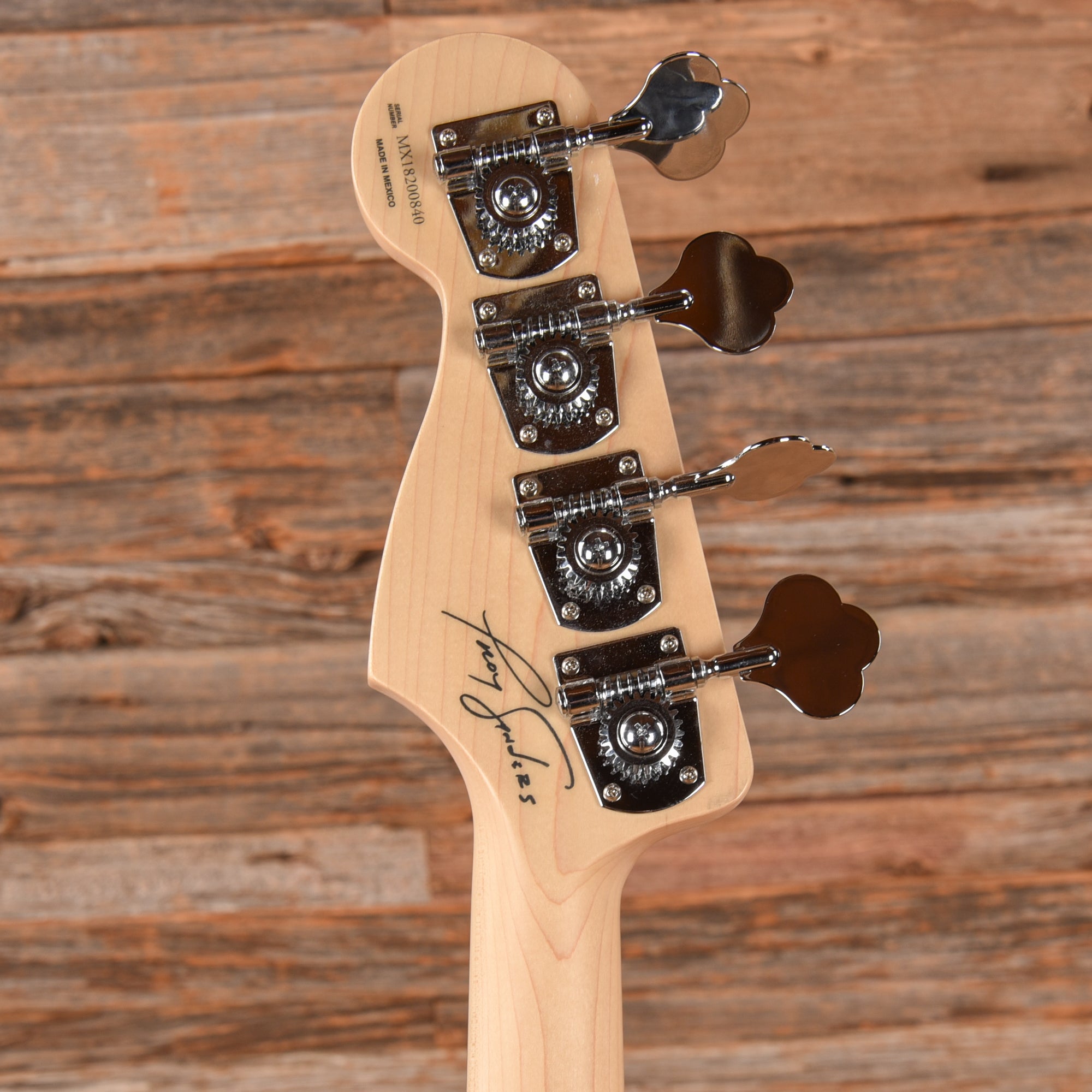 Fender Artist Troy Sanders Jaguar Bass Silverburst 2019