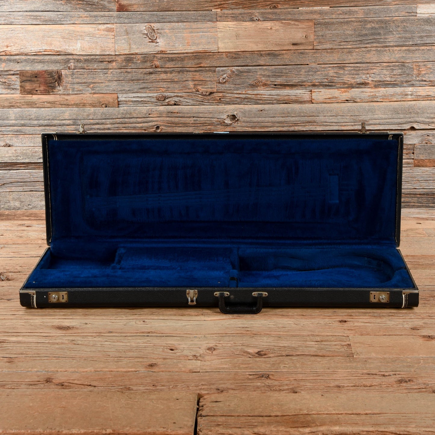 Rickenbacker 4001 White 1981